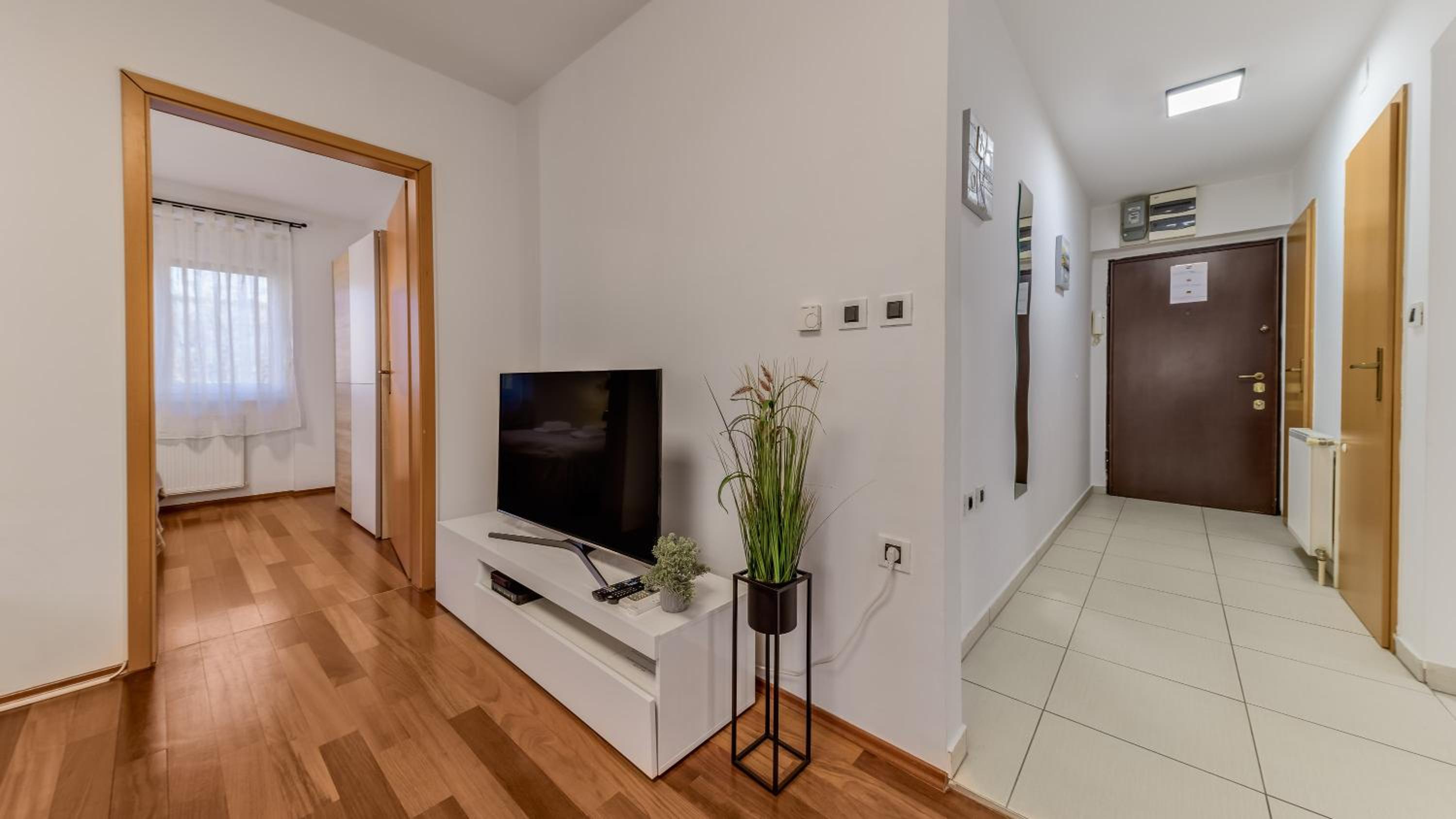 Two-Bedroom Apartment - Photo 4