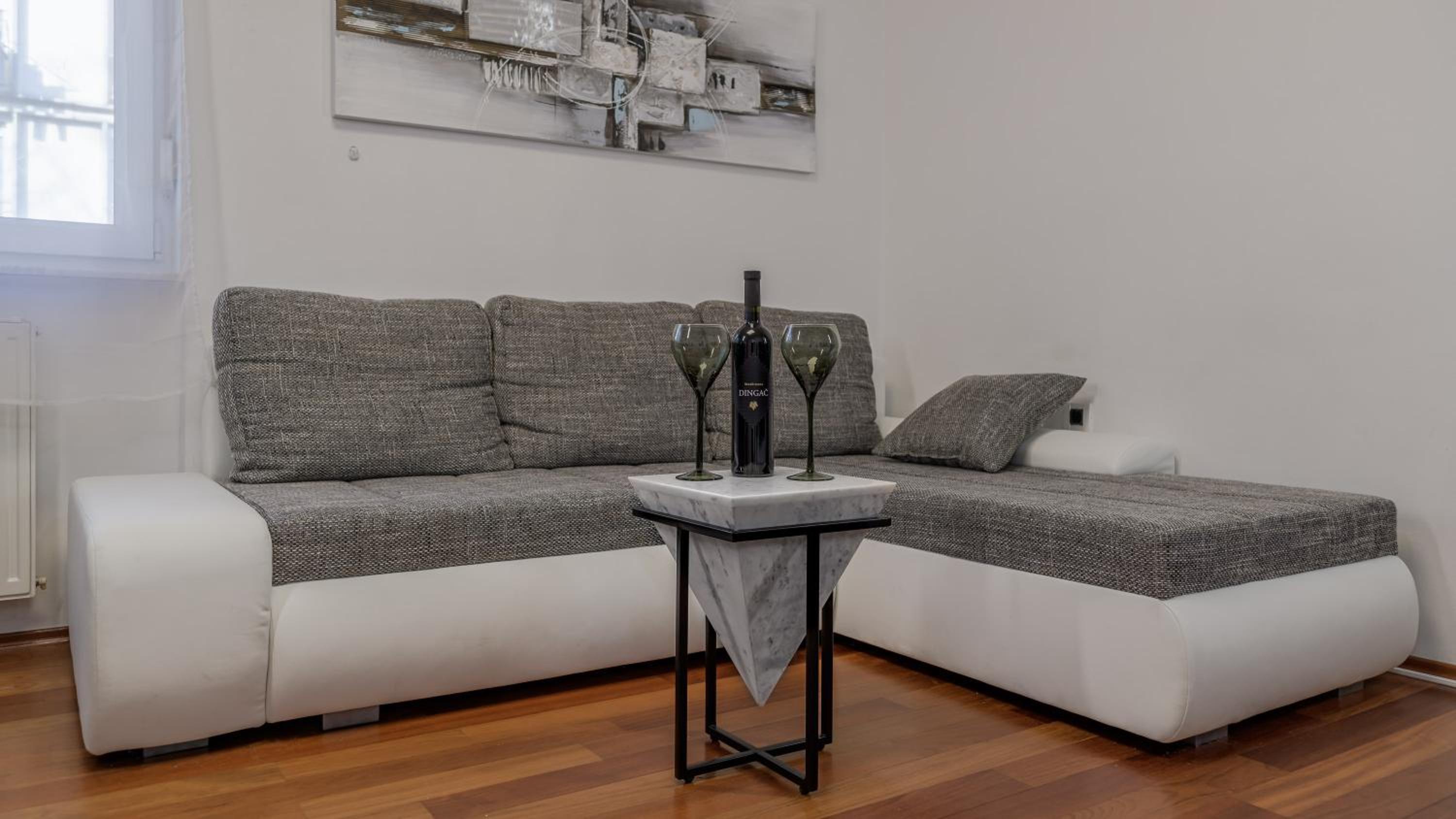 Two-Bedroom Apartment - Photo 8