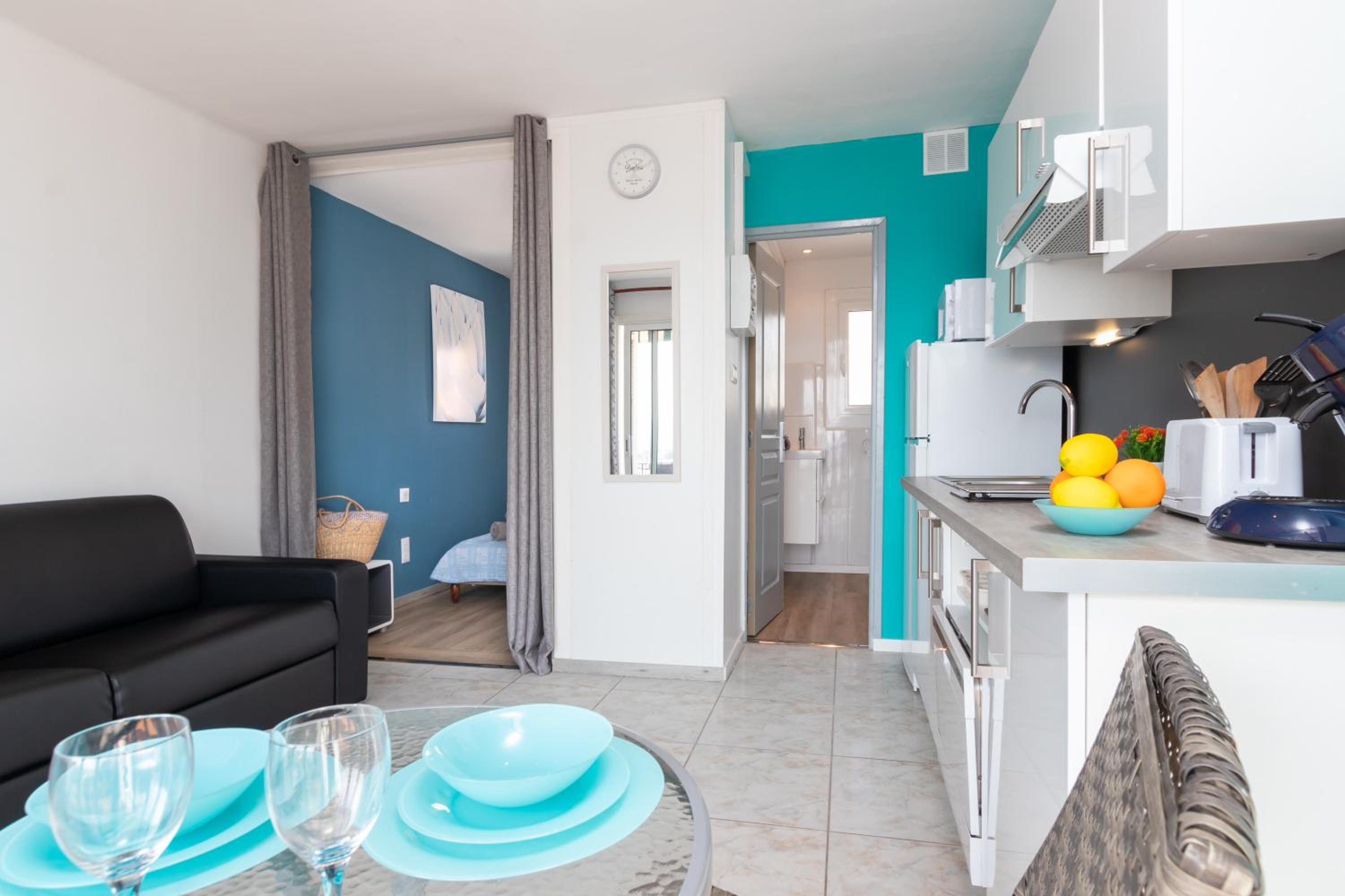 Apartamento de un dormitorio superior con balcón