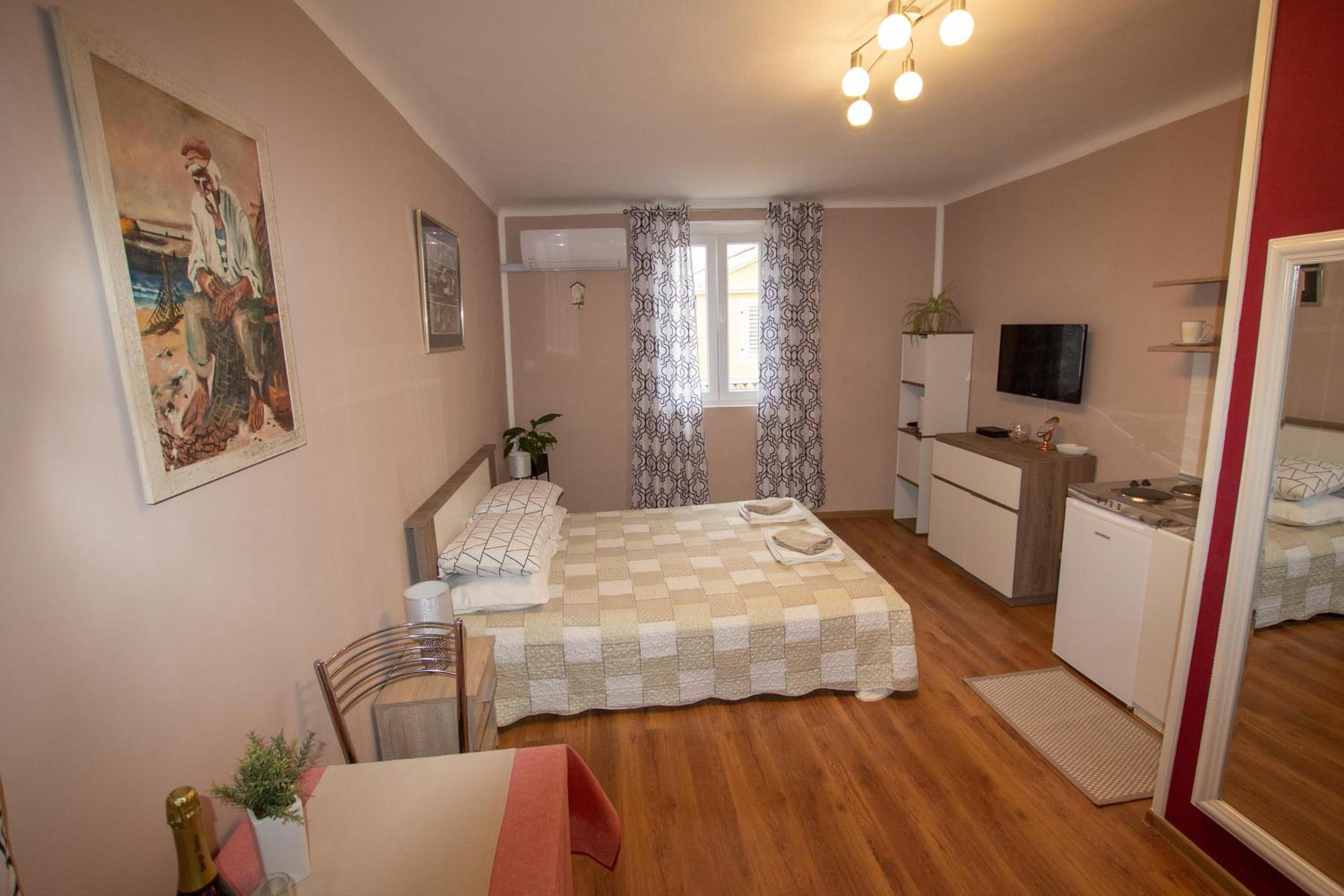 Standard Double Room photo 3