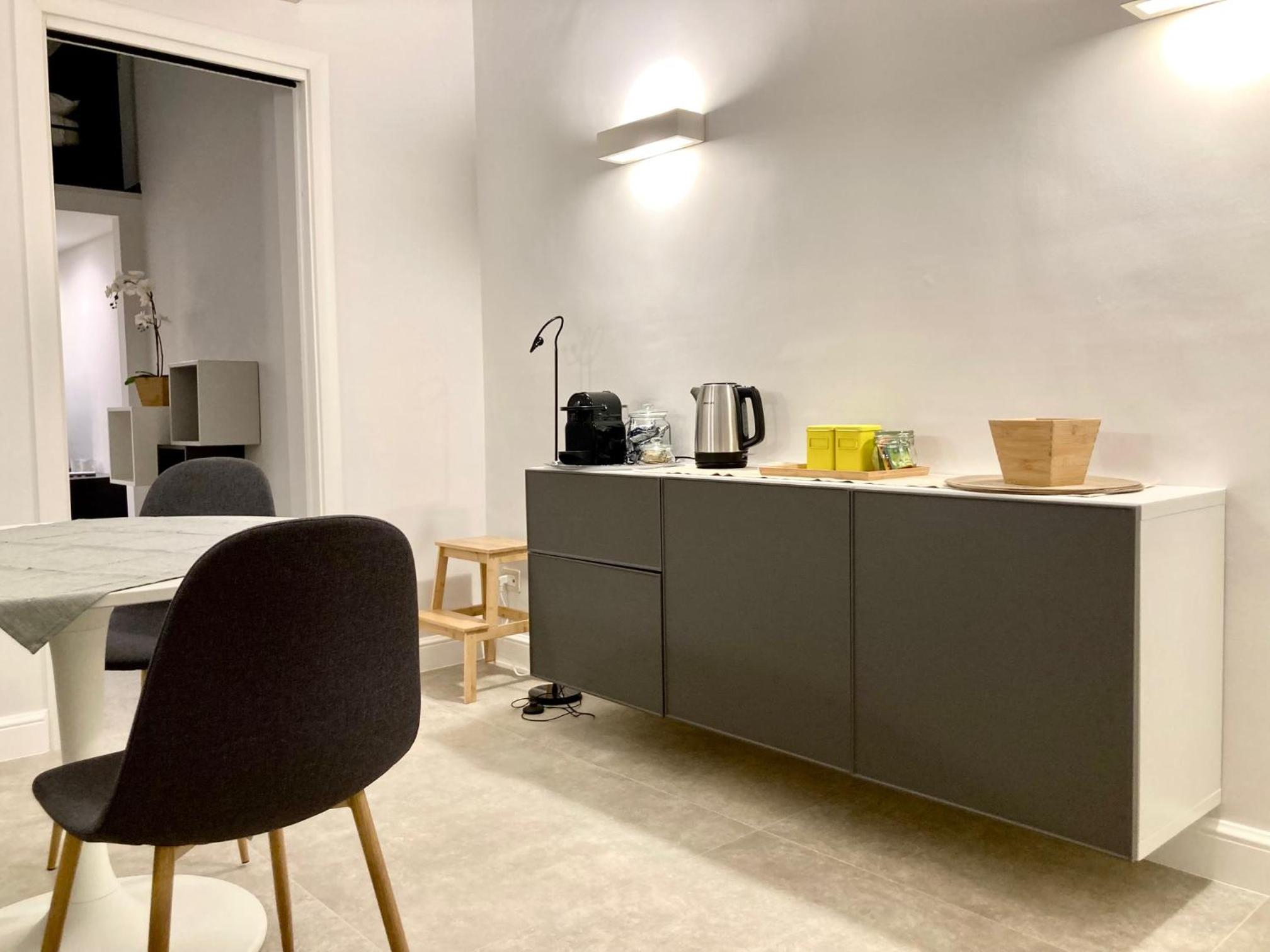 One-Bedroom Apartment - Photo 5