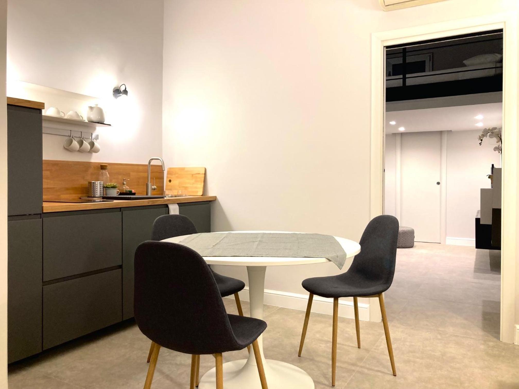 One-Bedroom Apartment - Photo 27