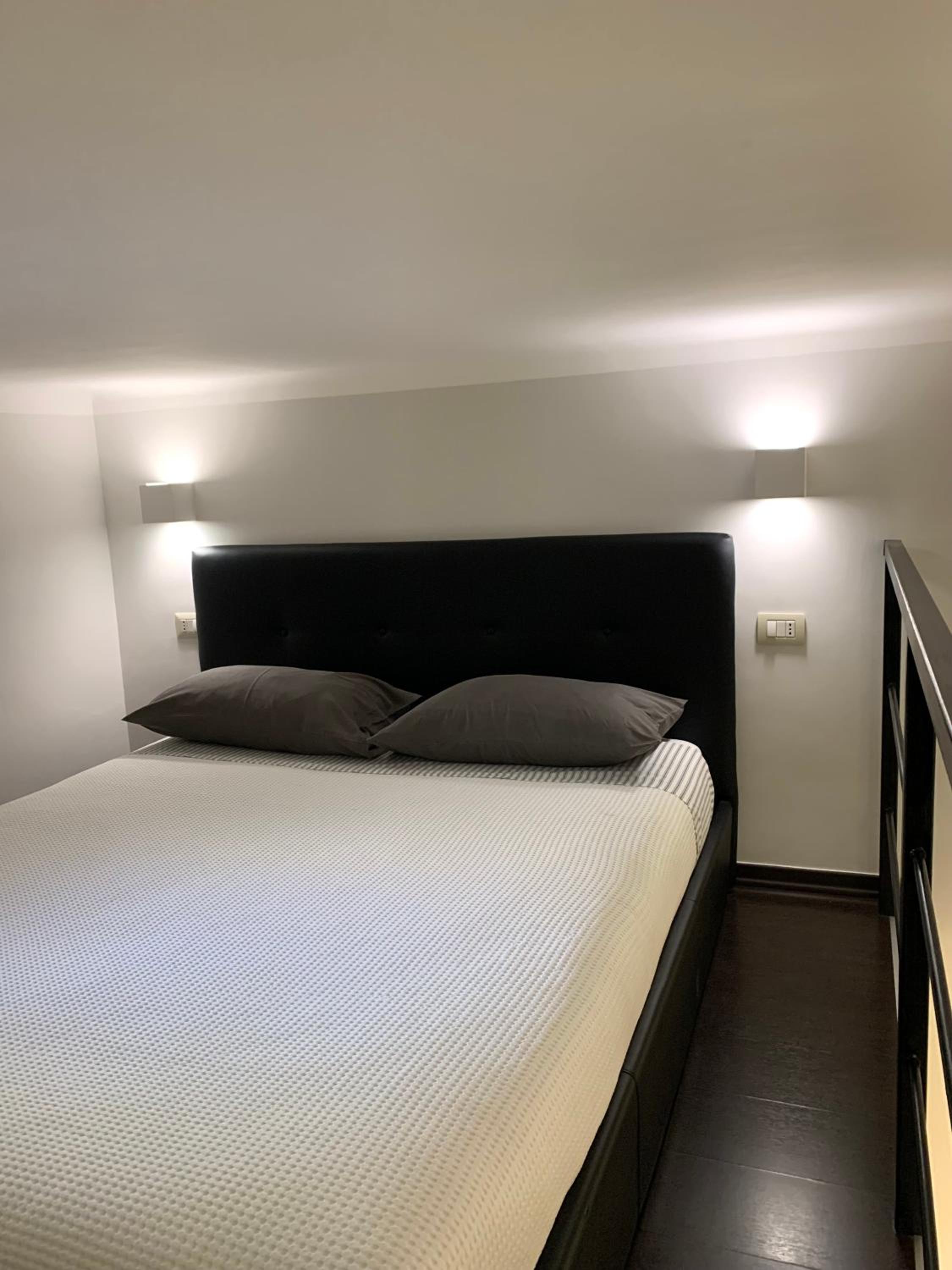One-Bedroom Apartment - Photo 16