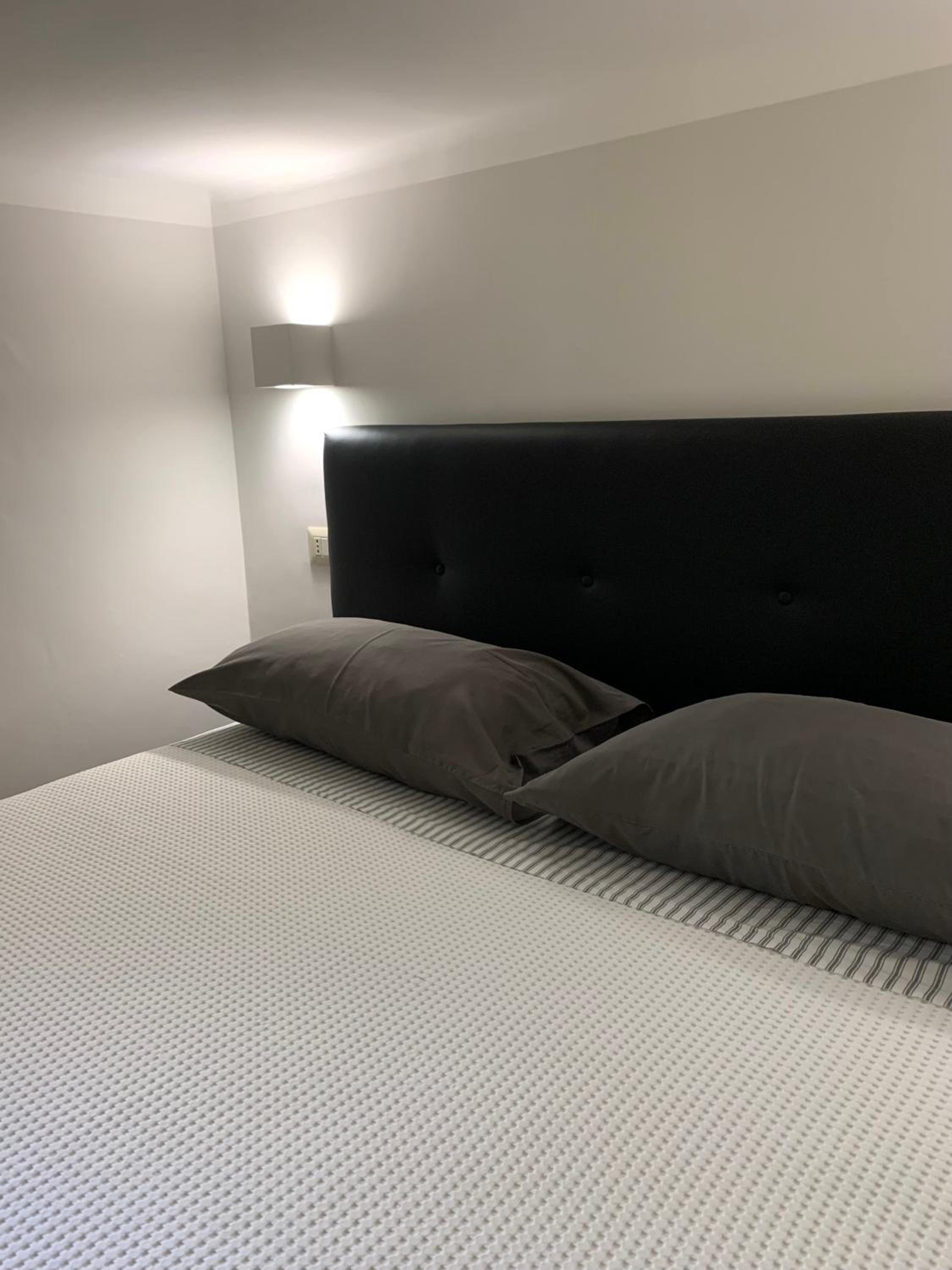 One-Bedroom Apartment - Photo 19