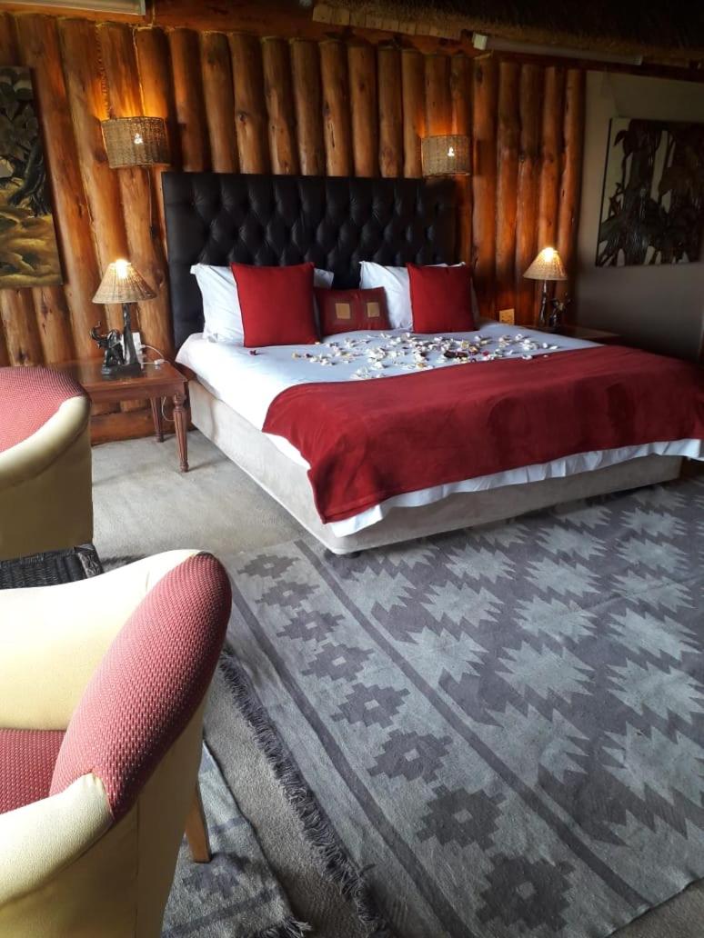 King Room with Balcony - Photo 1