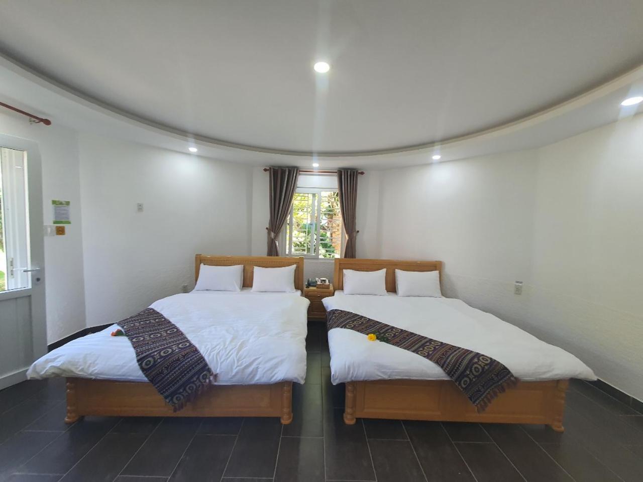 King Room With Two King Beds photo 1