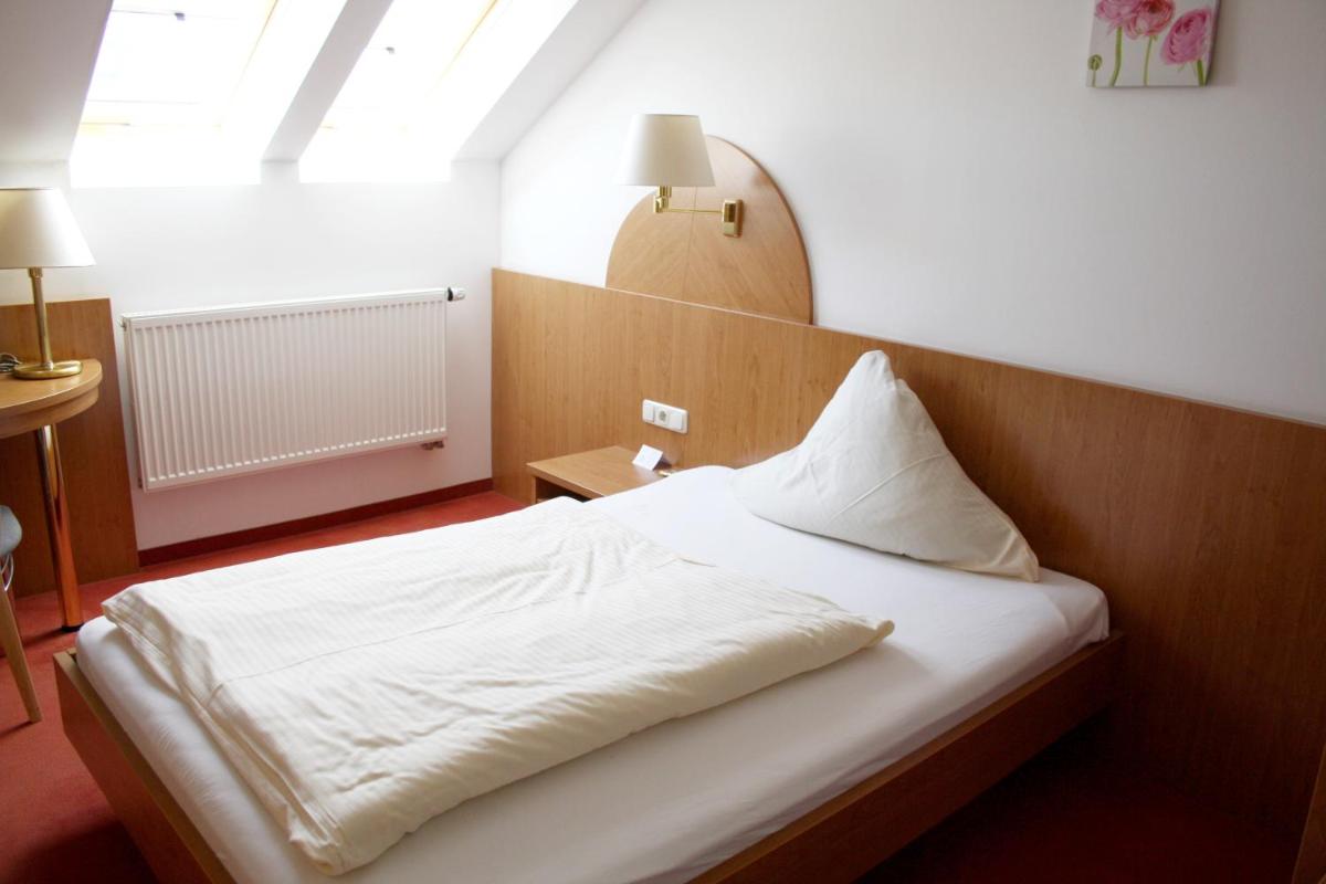 Single Room photo 2