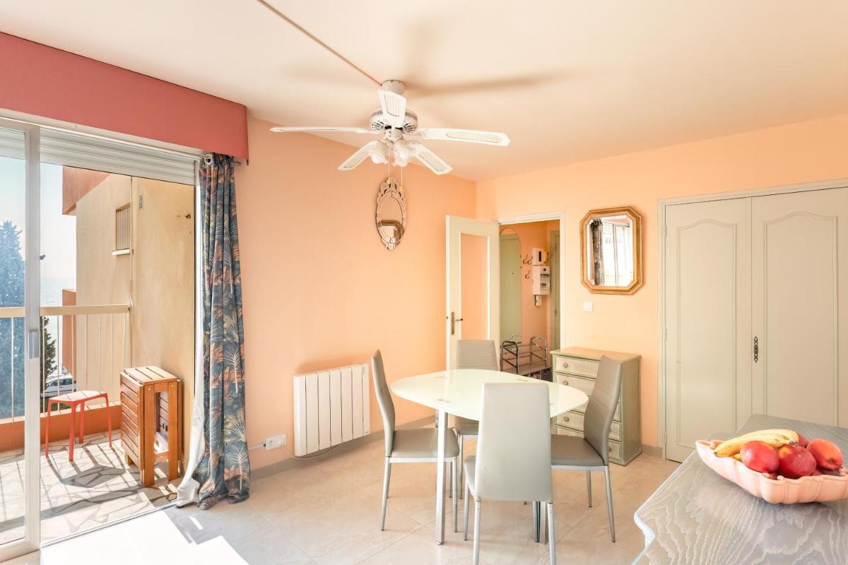 Apartment with Sea View photo 3