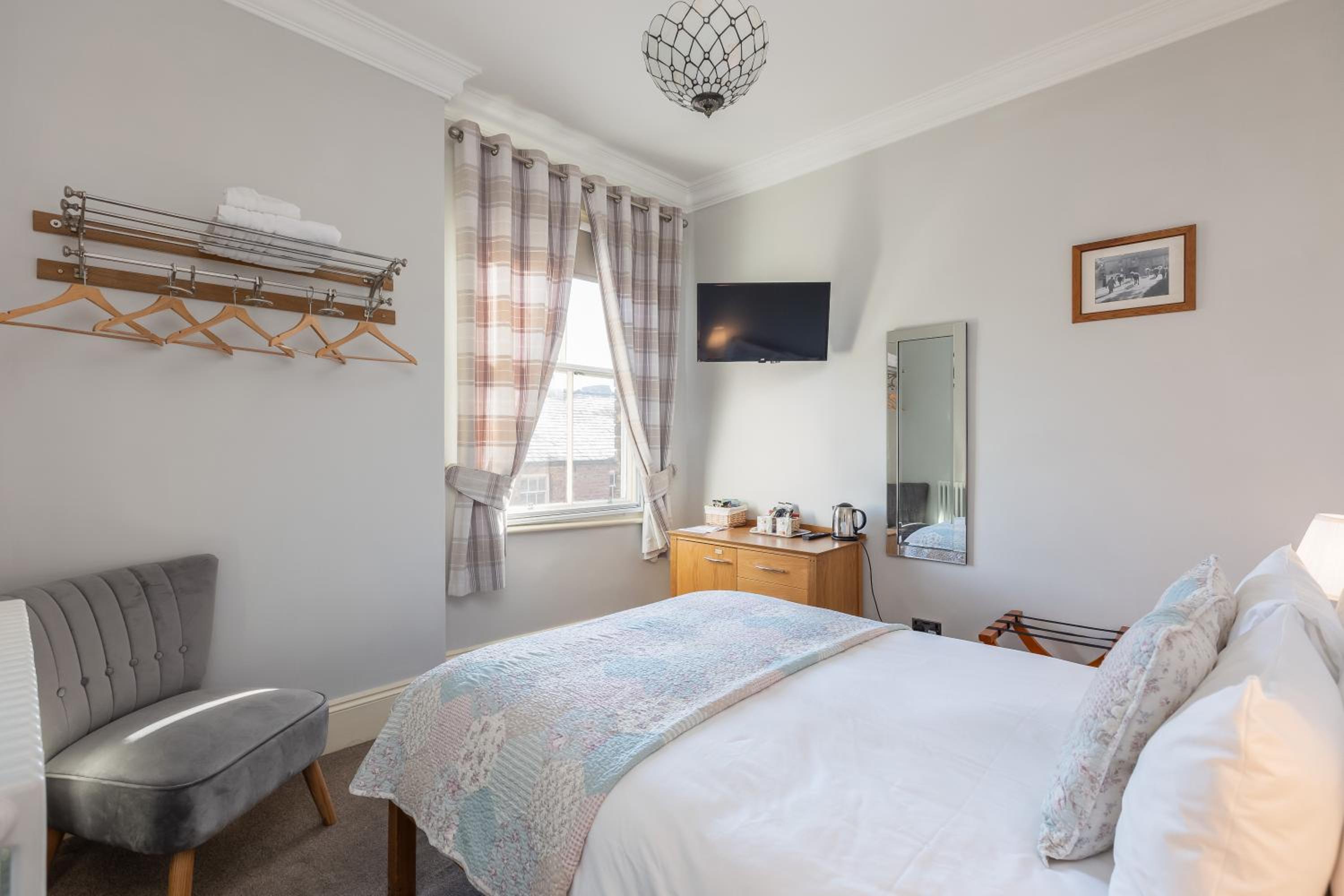 Deluxe Double Room with Shower photo 1