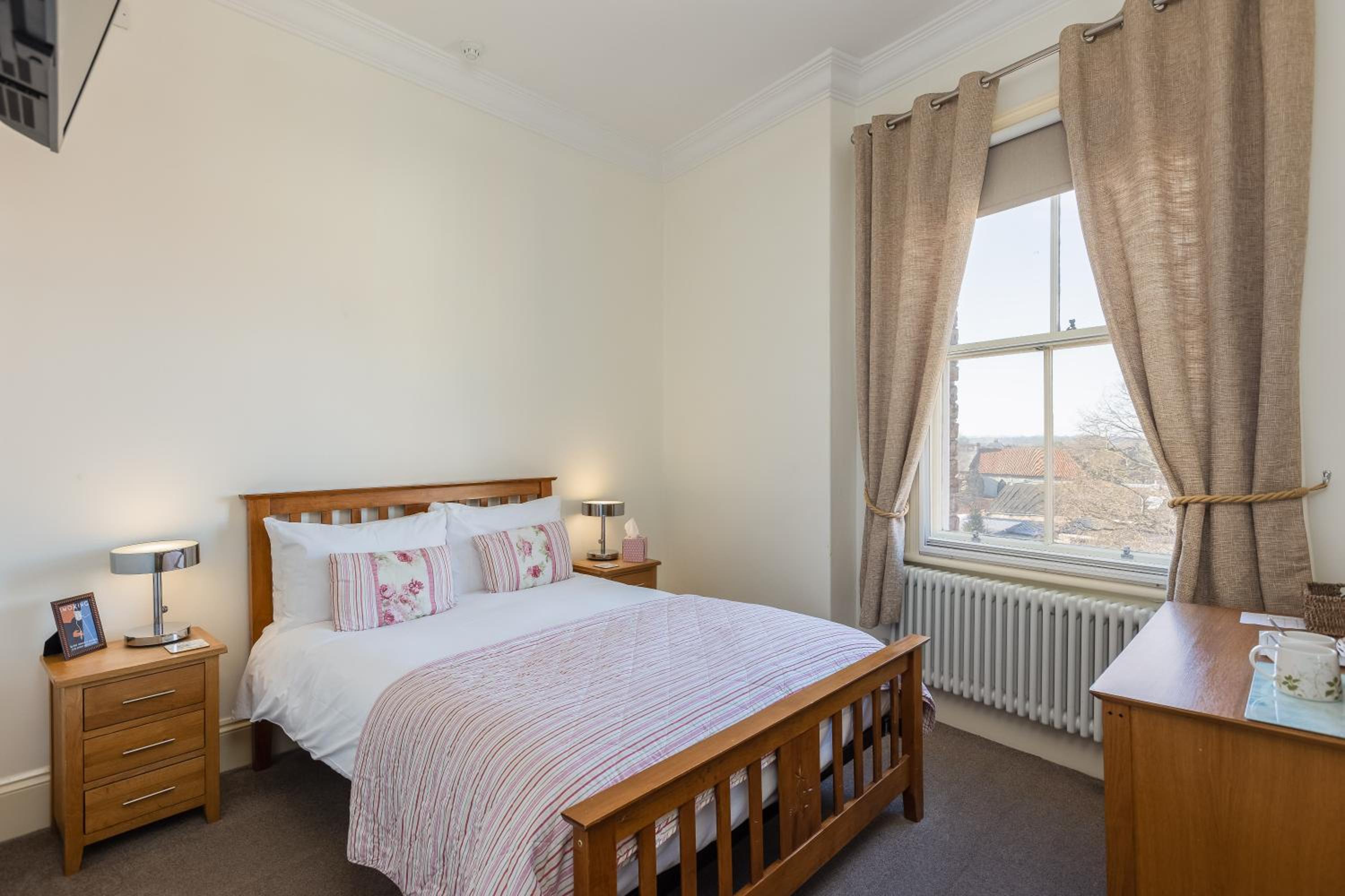 Deluxe Double Room with Bath photo 1
