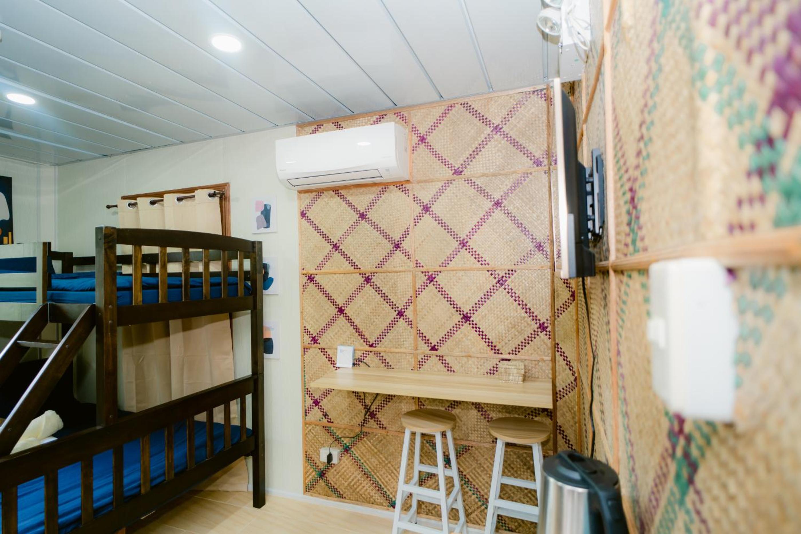 Budget Double Room - Photo 6