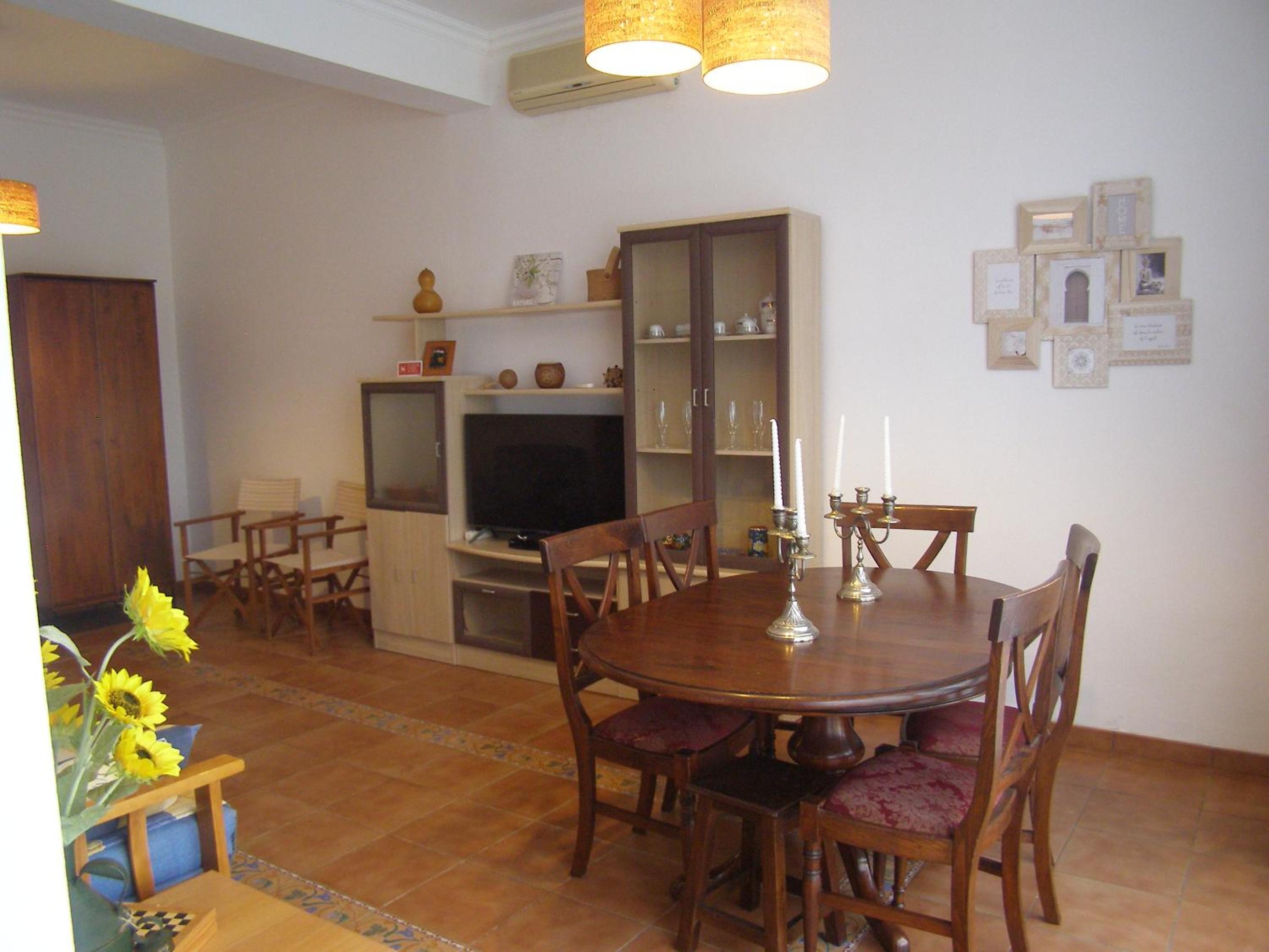Two-Bedroom House photo 2