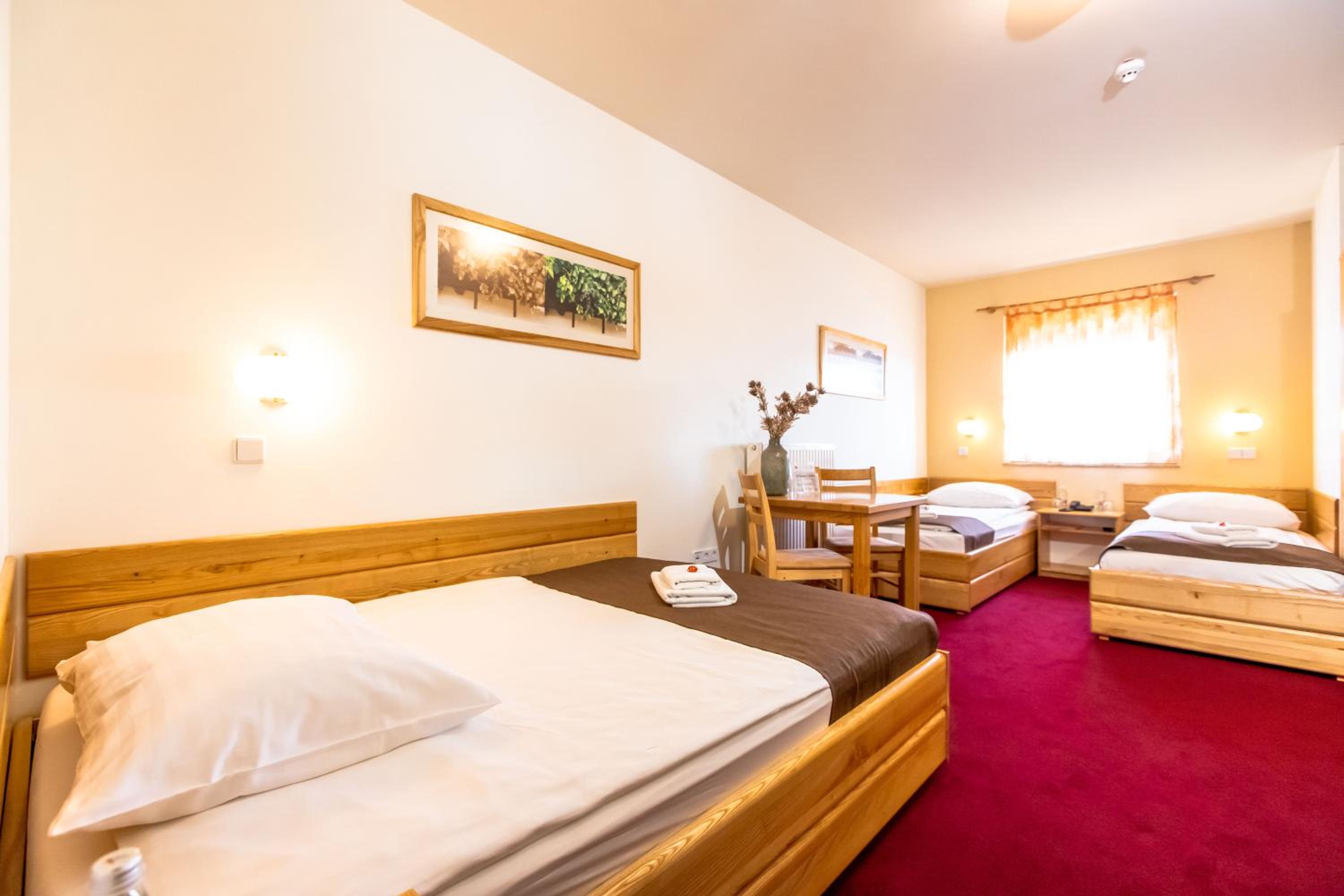 Triple Room - Photo 1