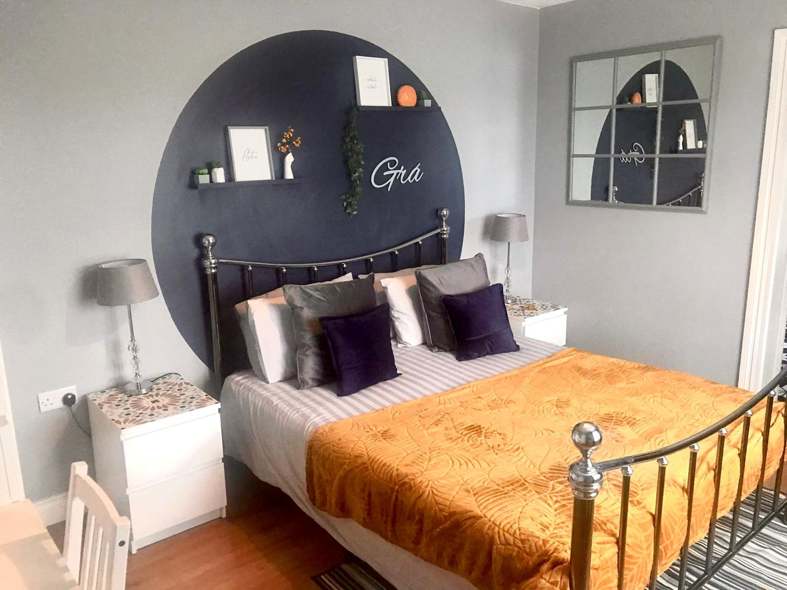 Deluxe King Room