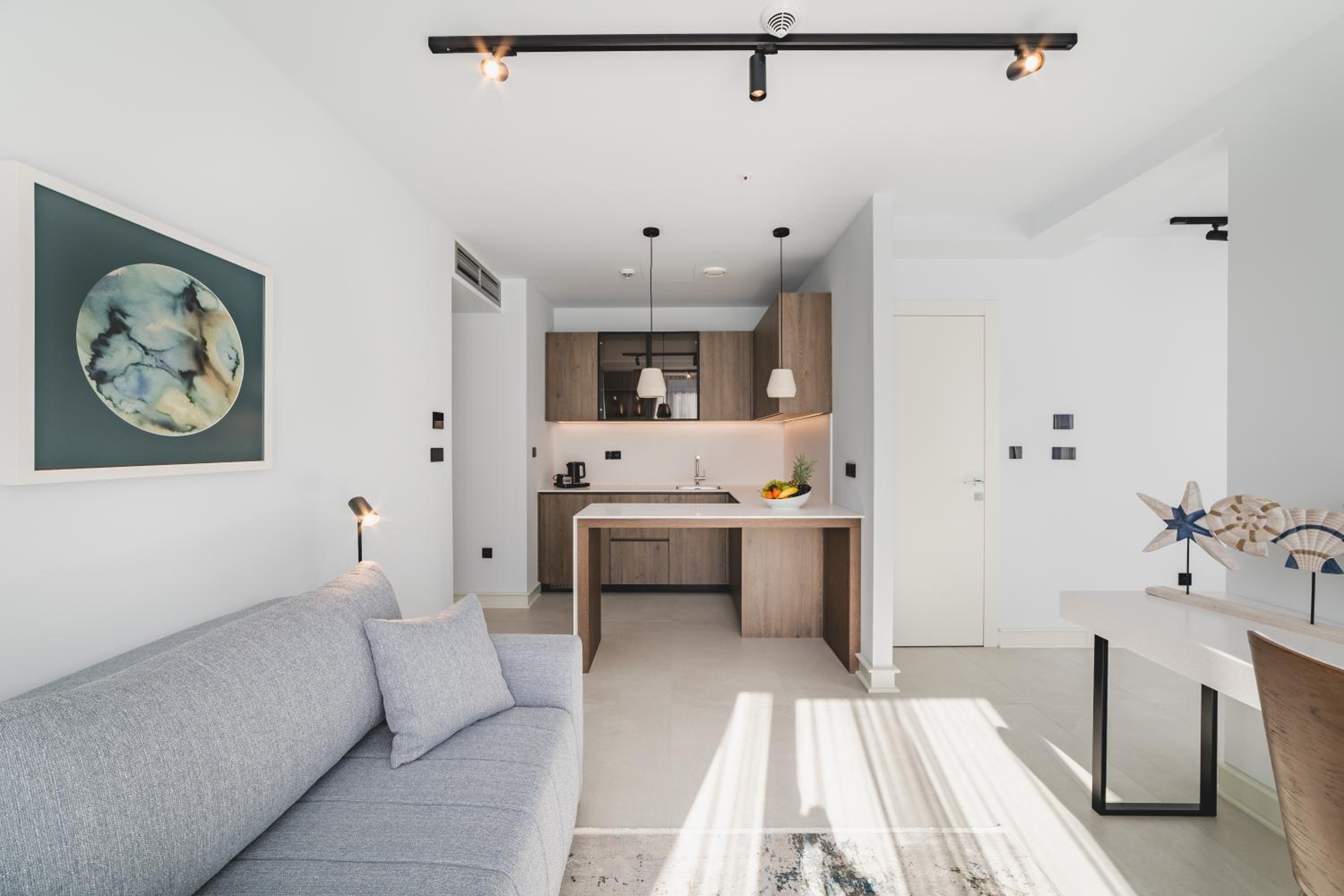 Apartment - Photo 4