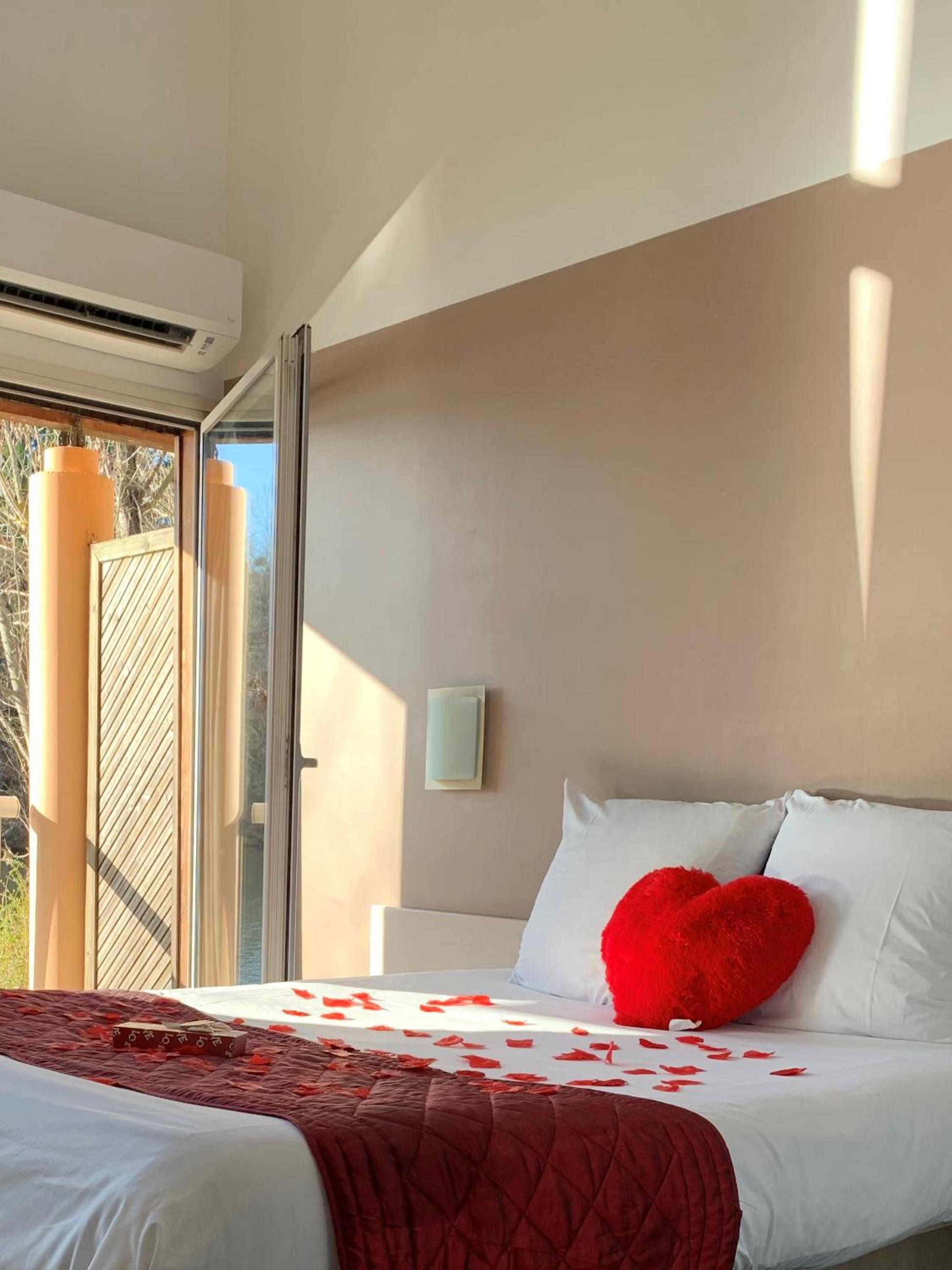 Double Room - Photo 10