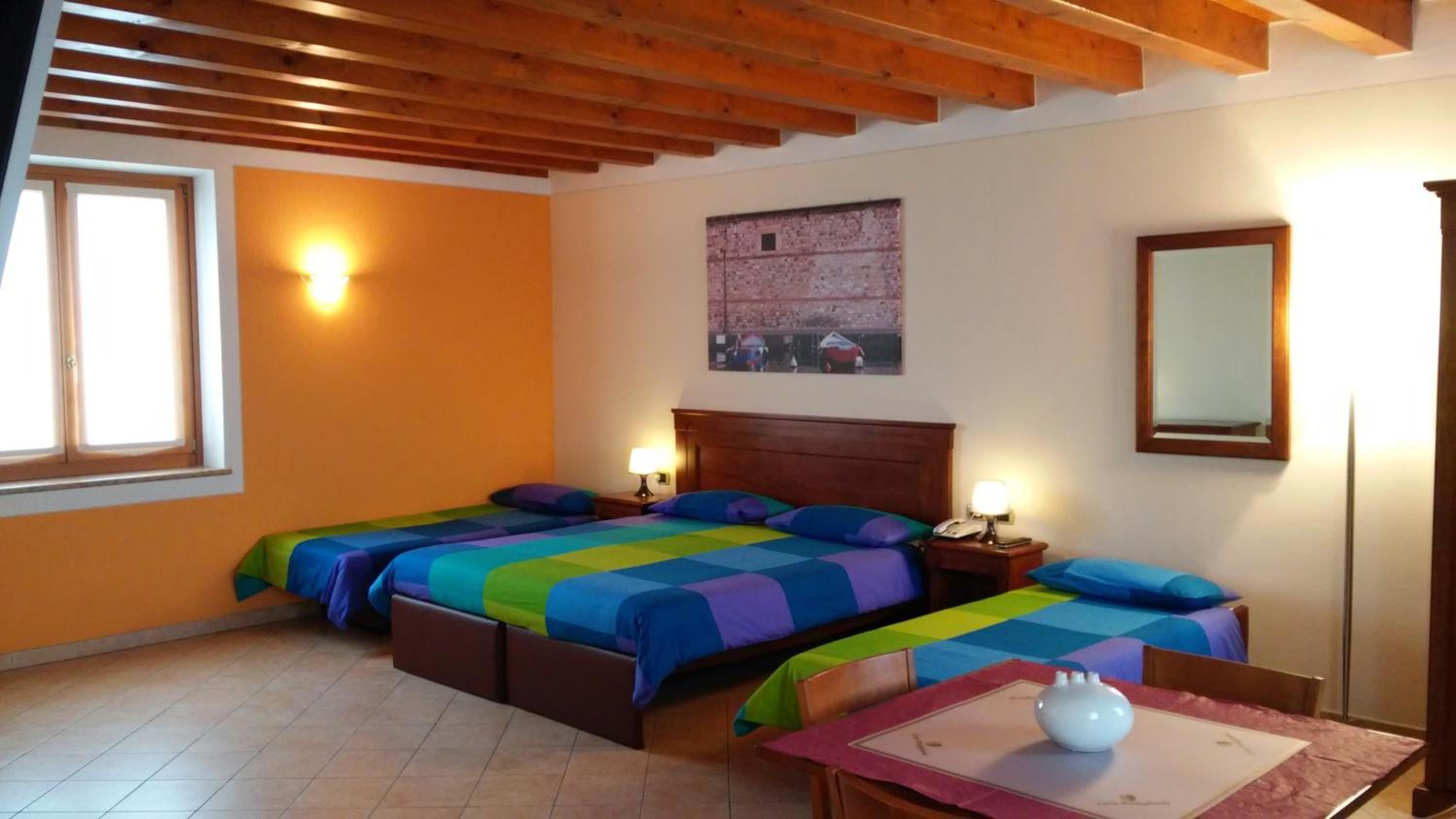 Quadruple Room - Photo 1