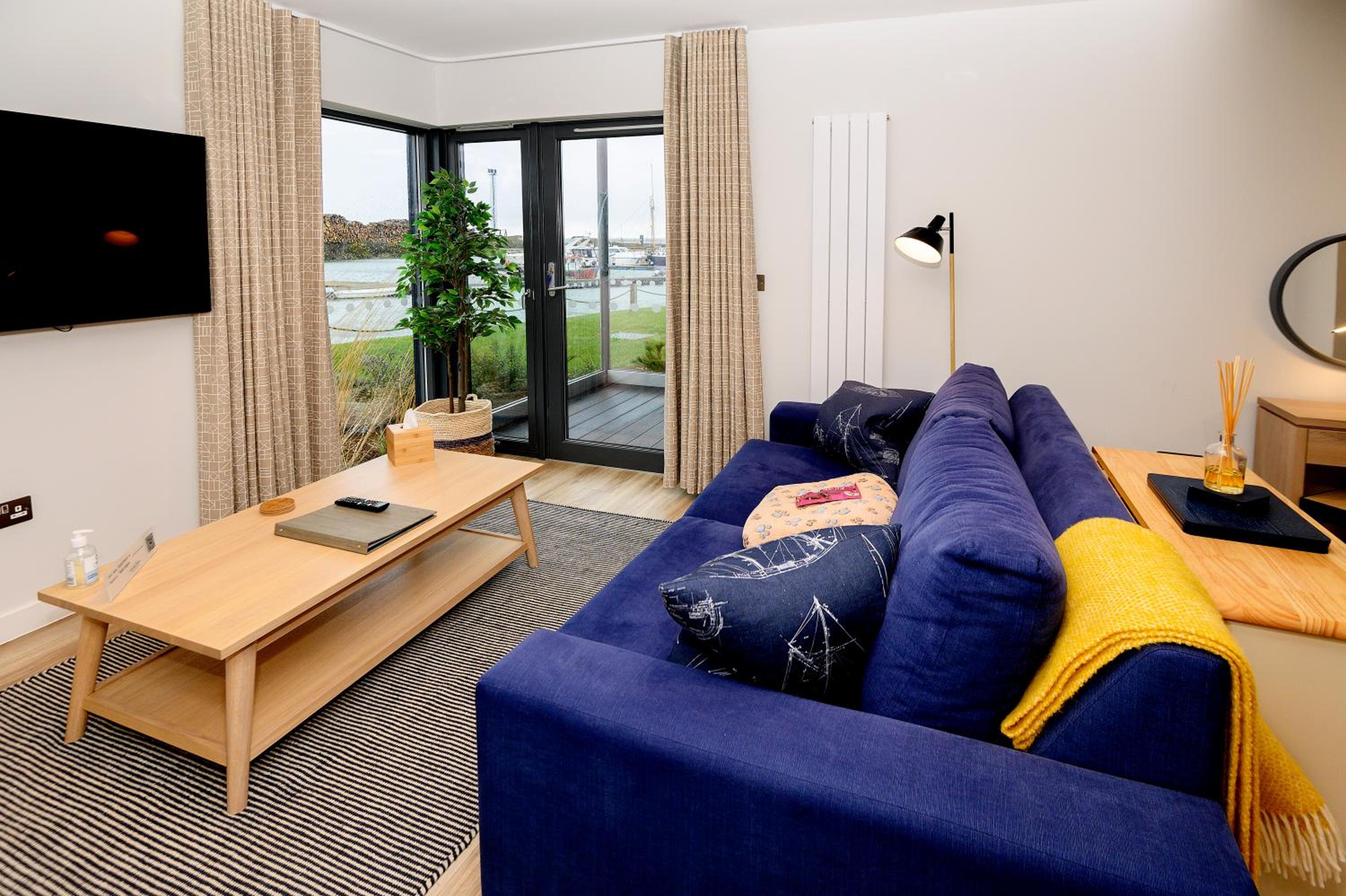Standard Room with Marina View (Dog Friendly) - Photo 1