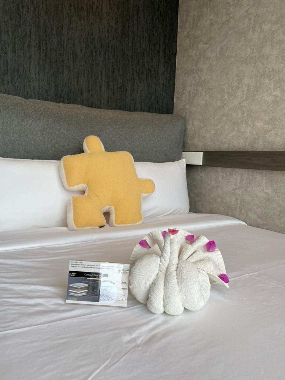 Deluxe Triple Room - Photo 20