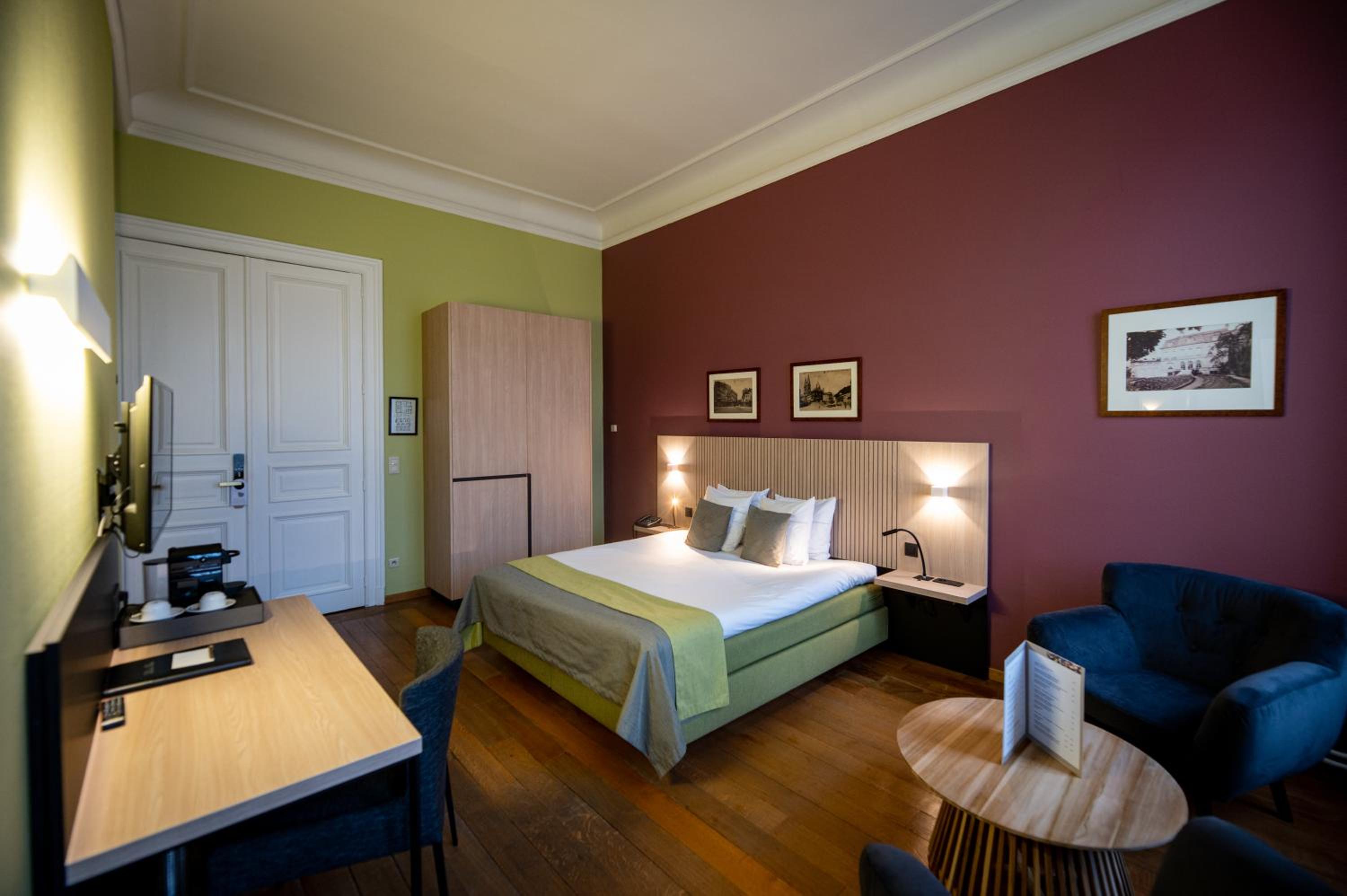 Large Double Room photo 3
