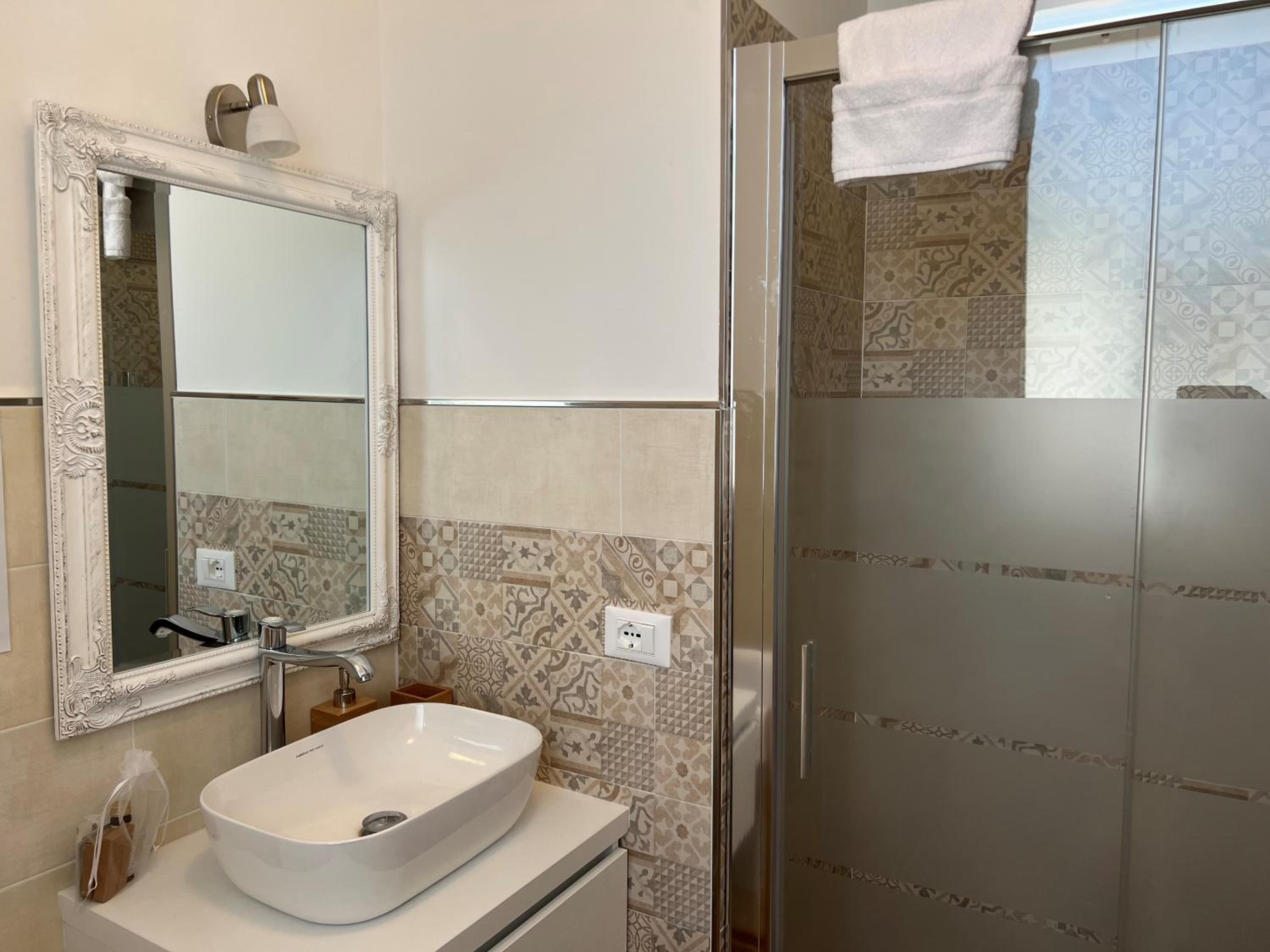 Double Room with Patio photo 2