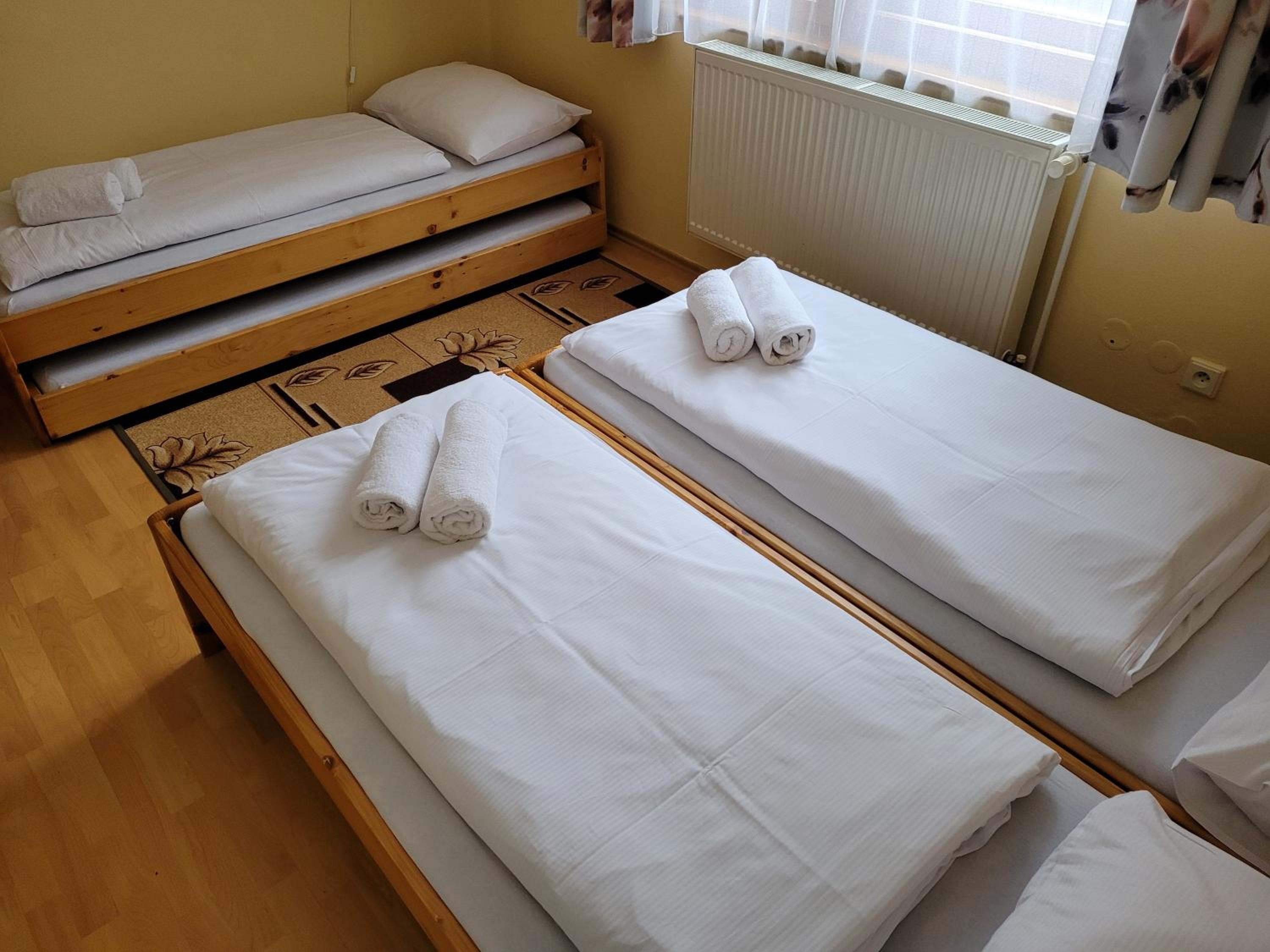 Classic Triple Room photo 2