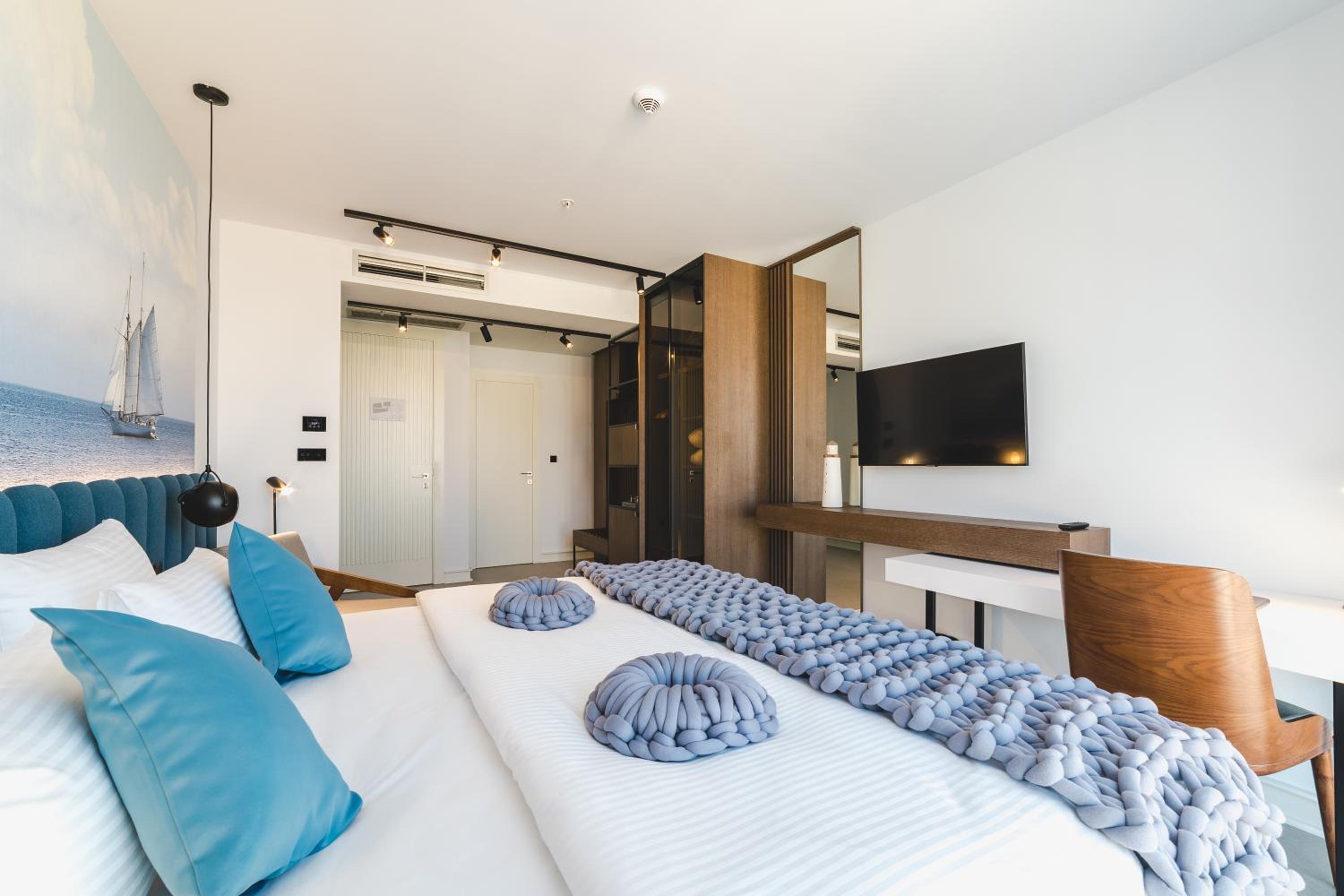 Double Room - Photo 3