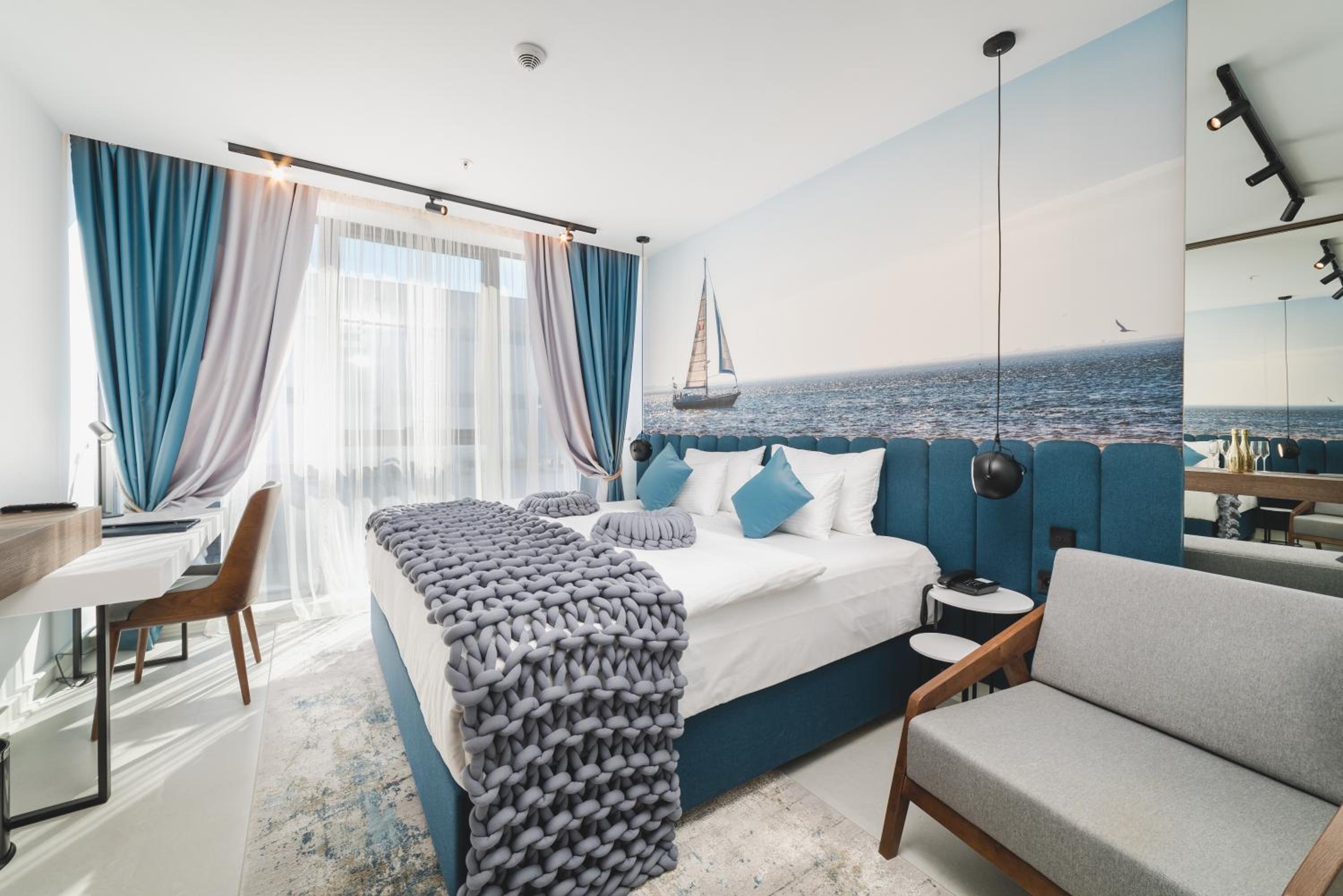 Double Room - Photo 7