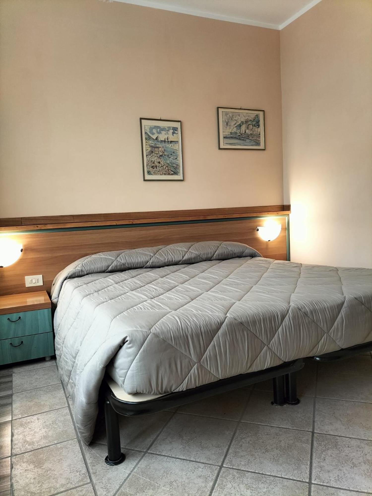 Double Room - Photo 3