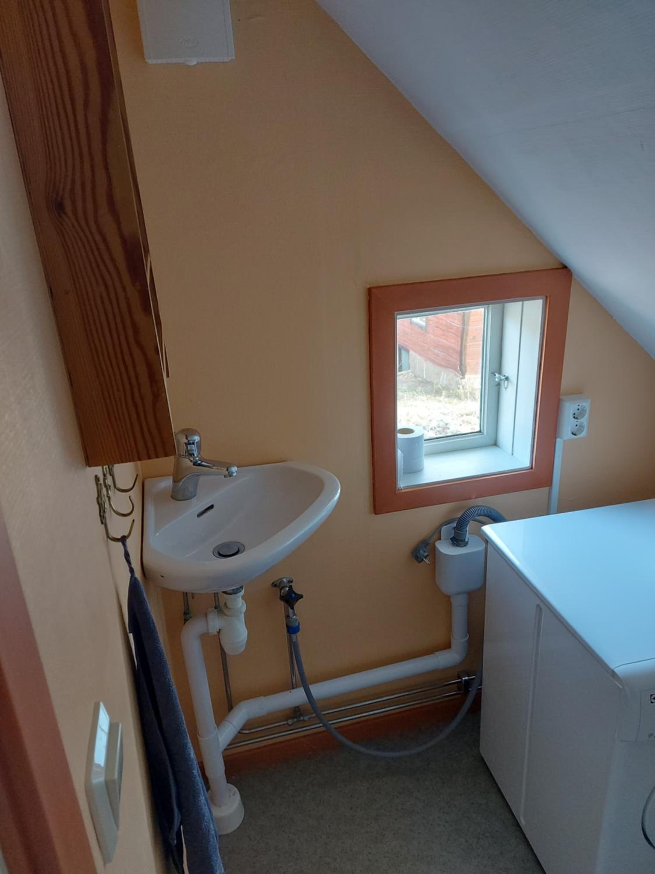 Two-Bedroom House photo 3
