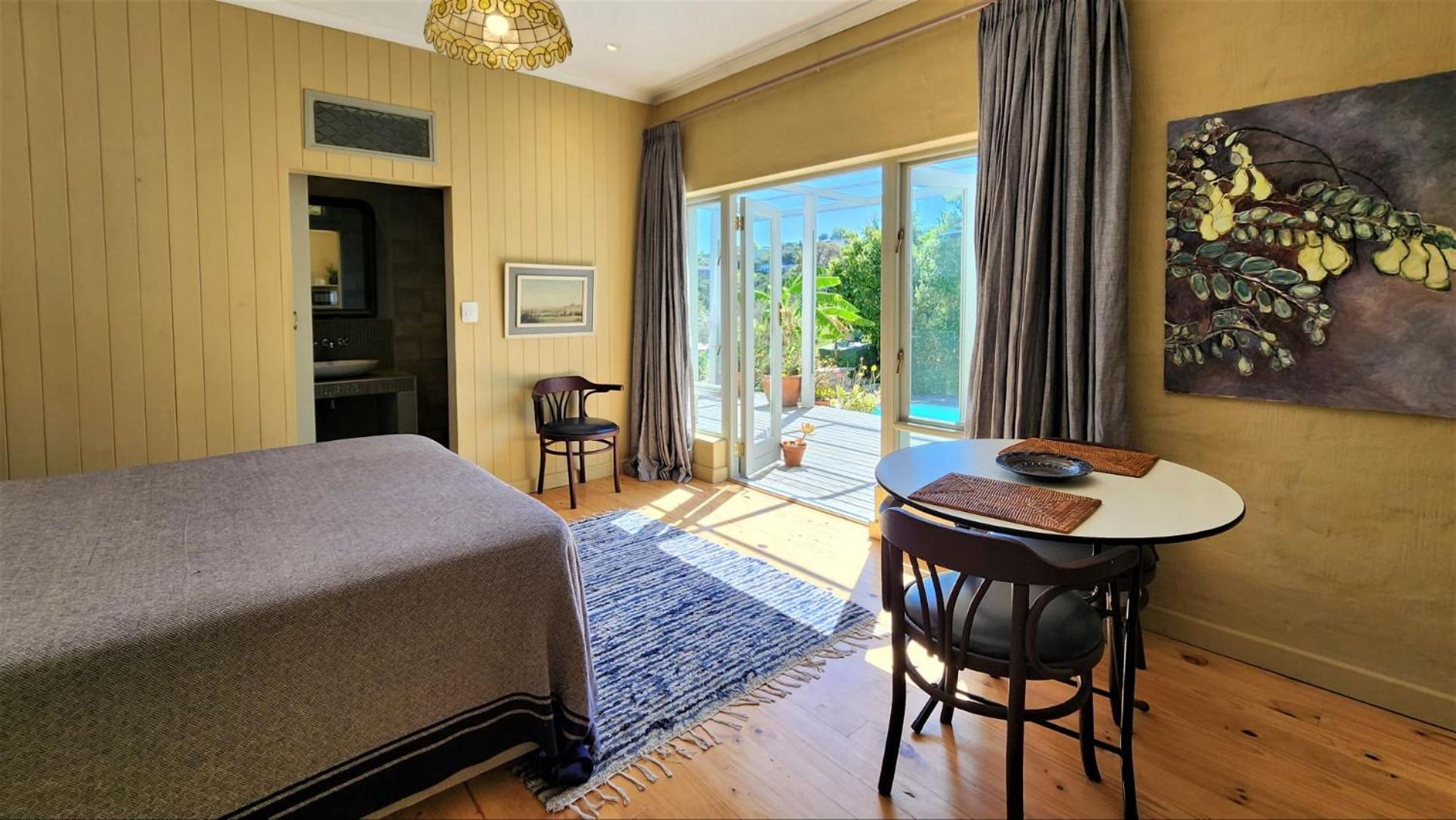 Apartment with Lake View photo 2