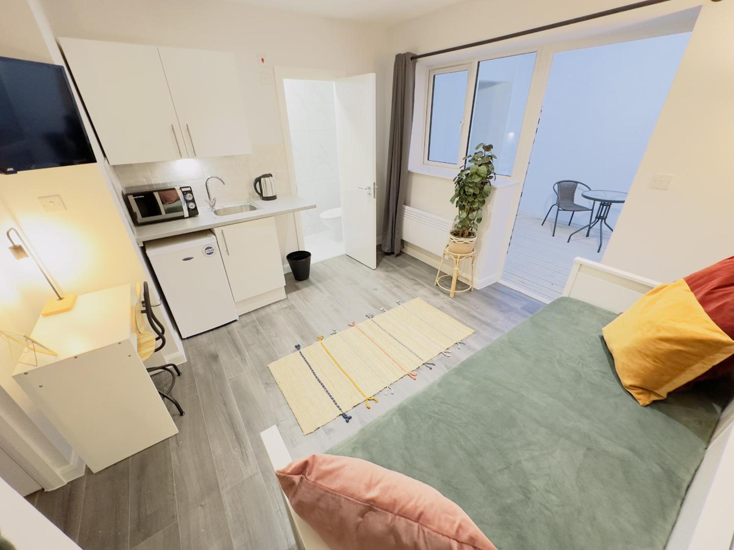 Double Room with Private Bathroom photo 1