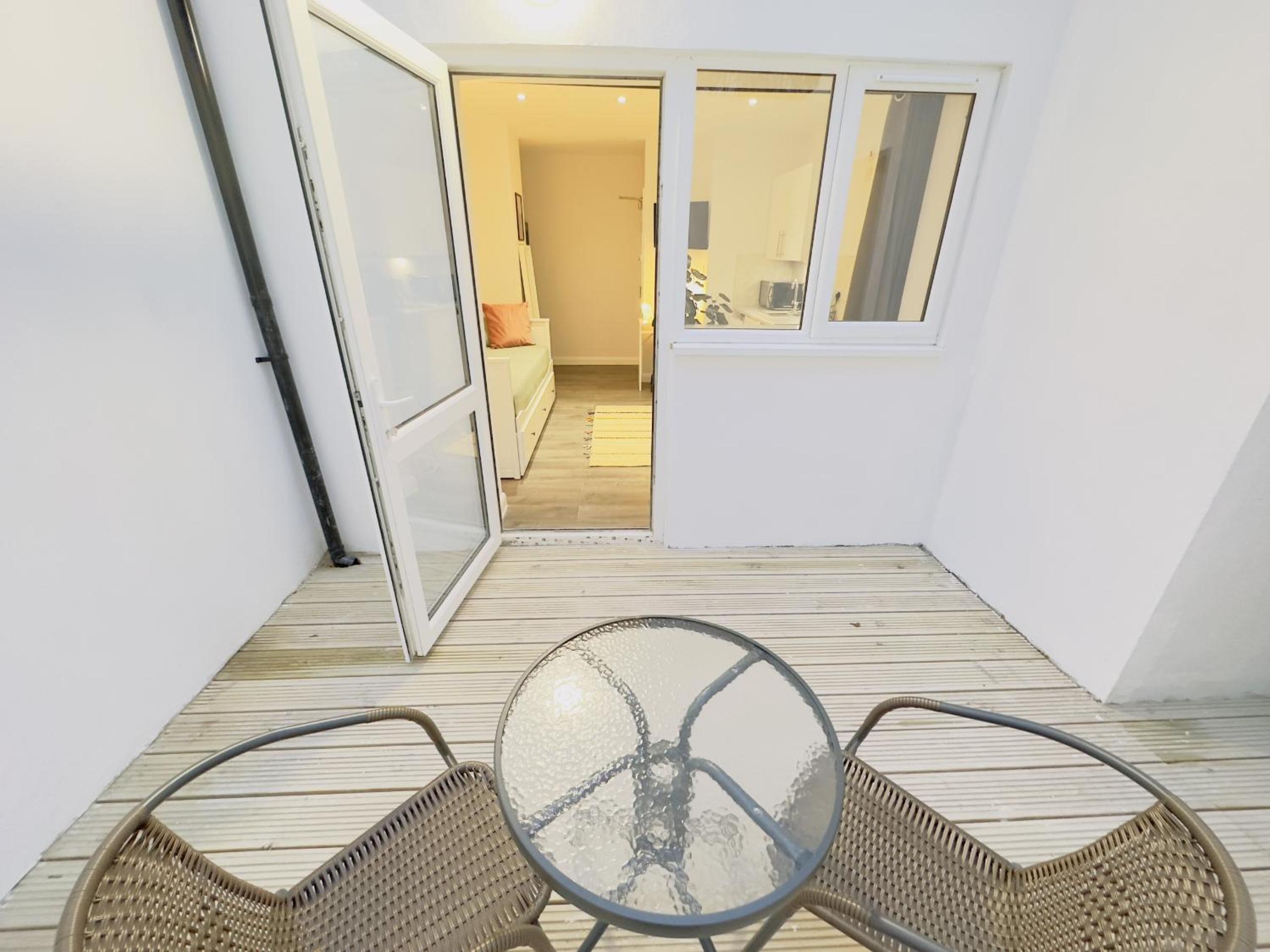 Double Room with Private Bathroom photo 3