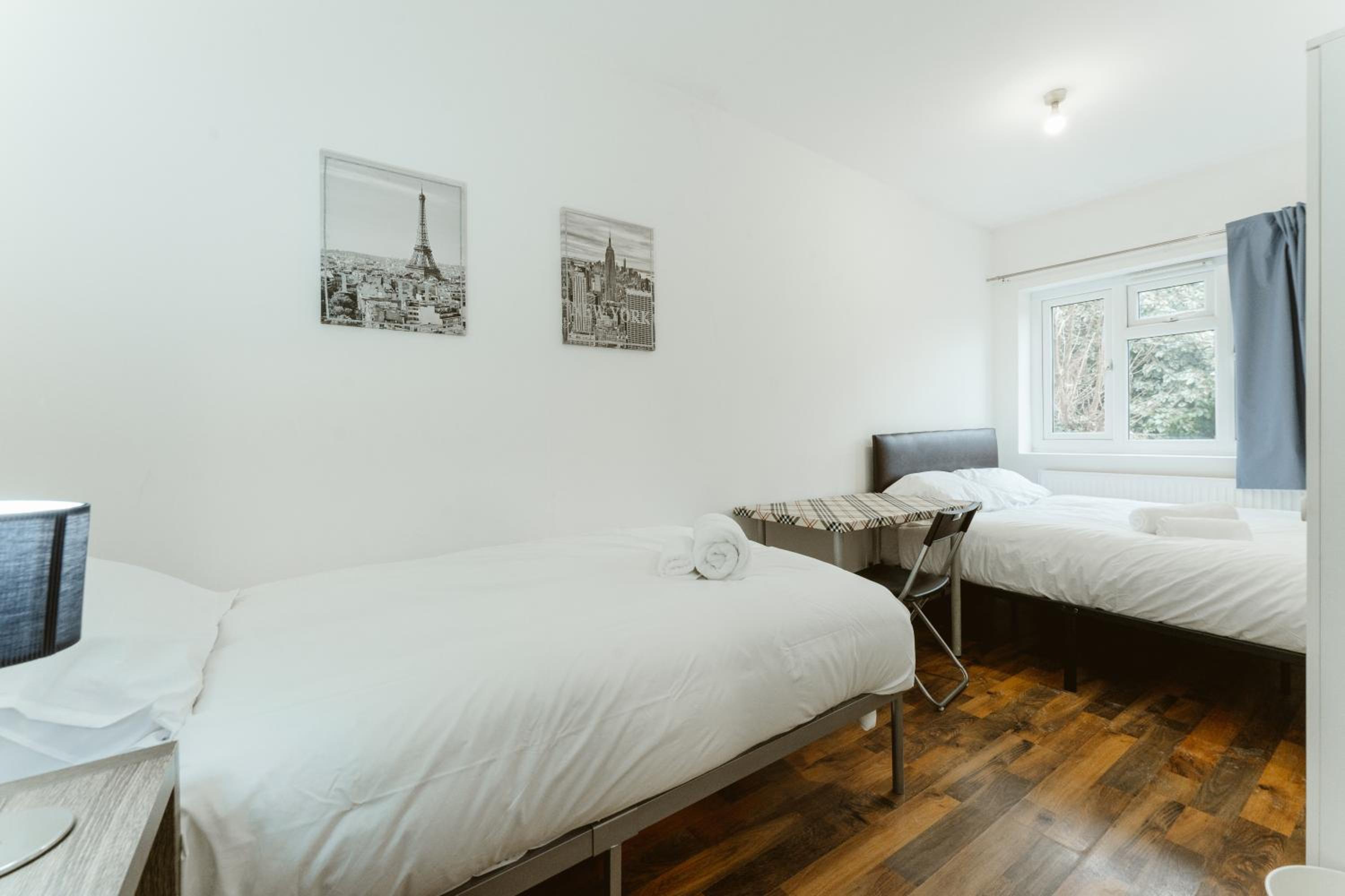 Triple Room with Shared Bathroom photo 2