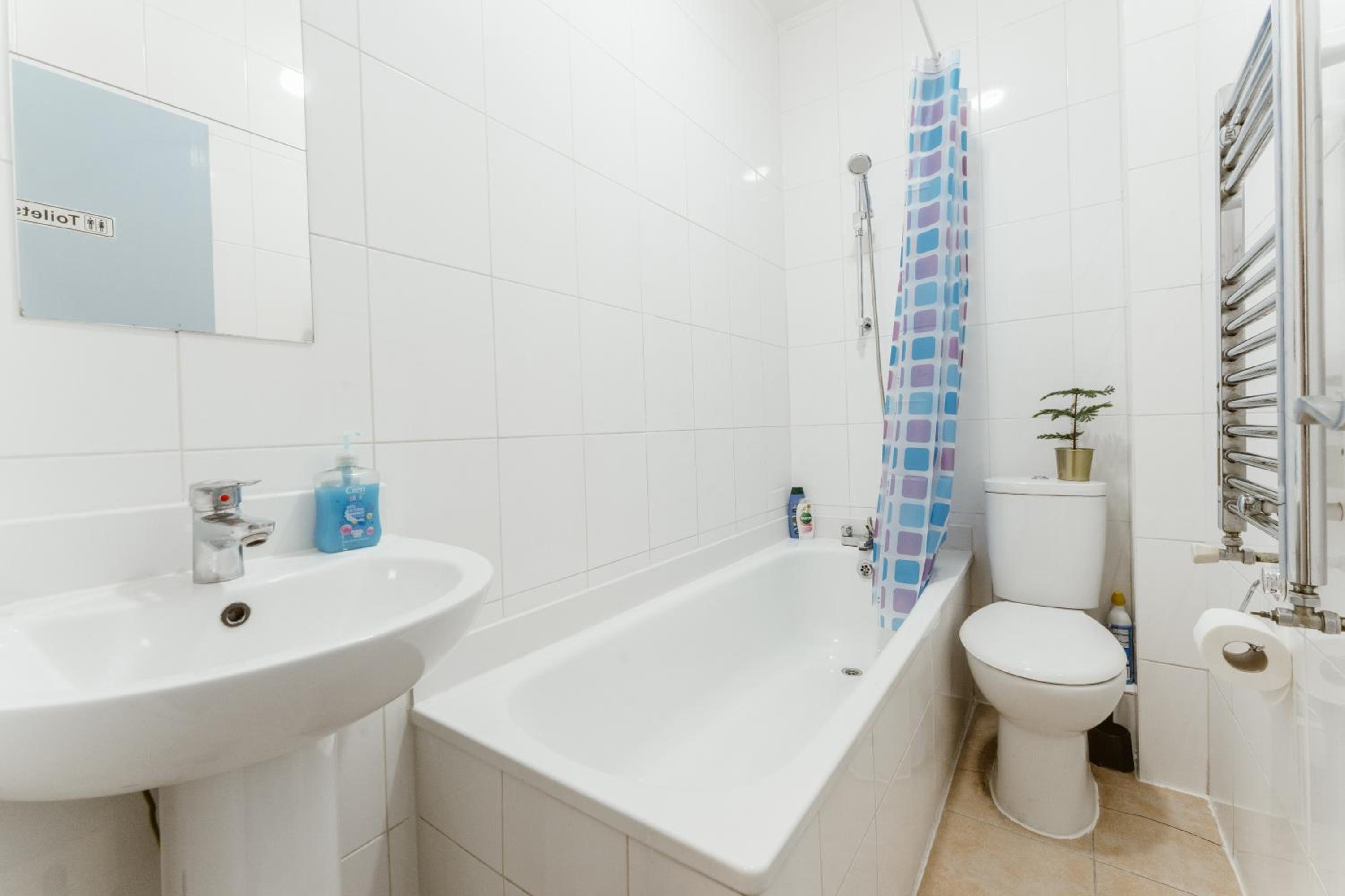 Triple Room with Shared Bathroom photo 3