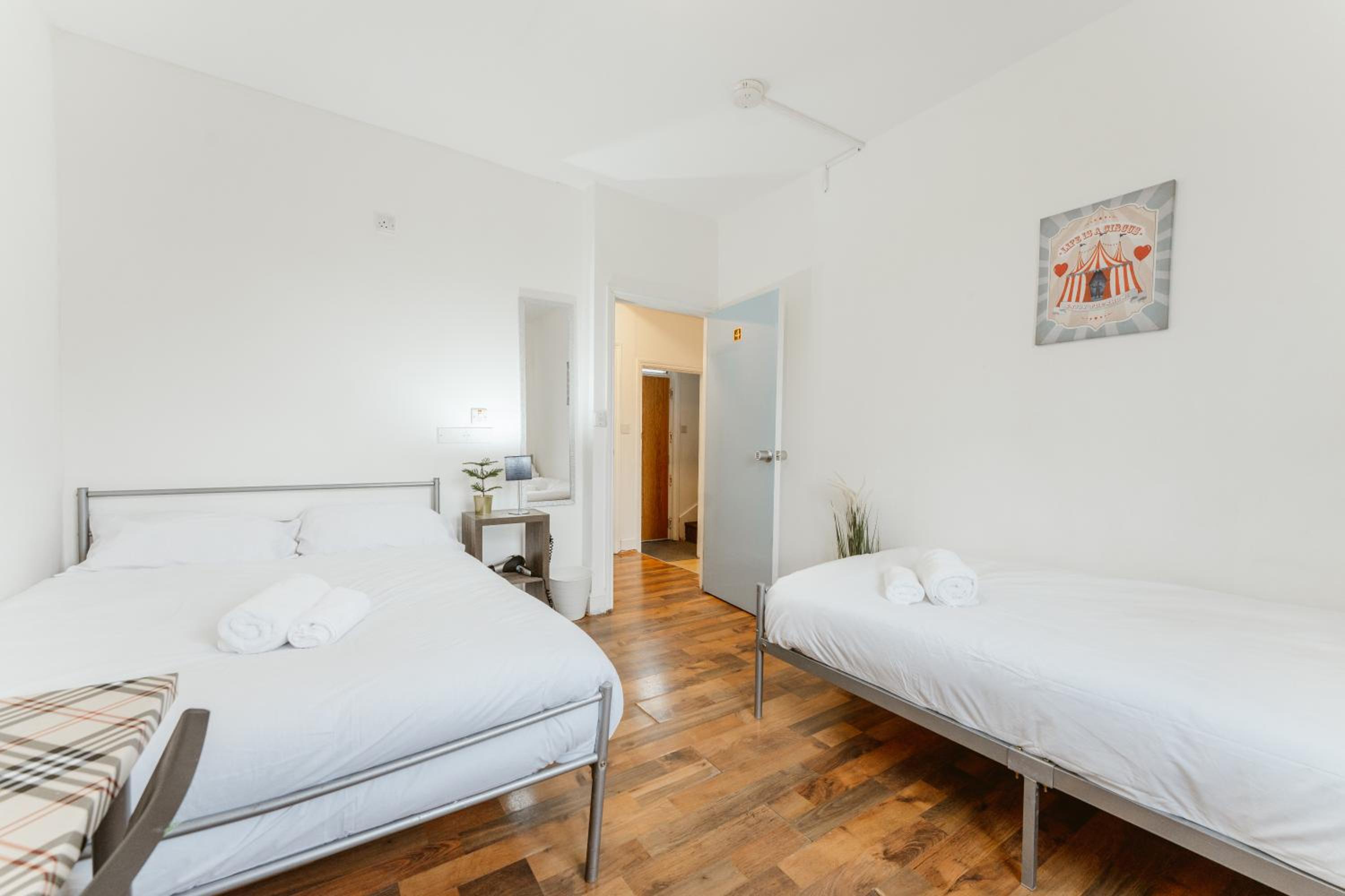 Triple Room with Shared Bathroom photo 1