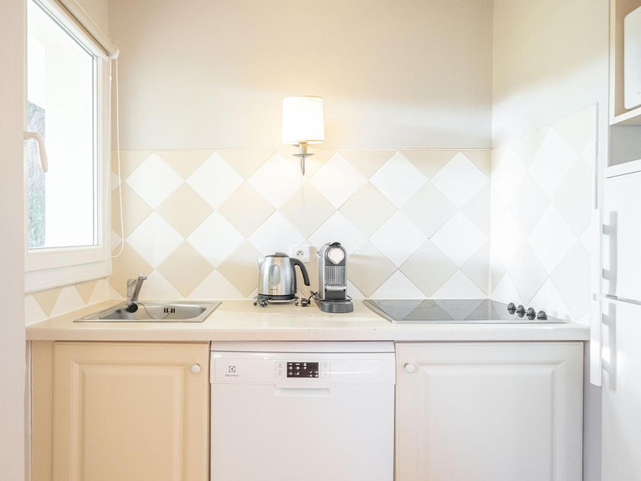 Superior One-Bedroom Apartment with Sleeping Alcove and Terrace or Balcony (6 People) - River View - Photo 6