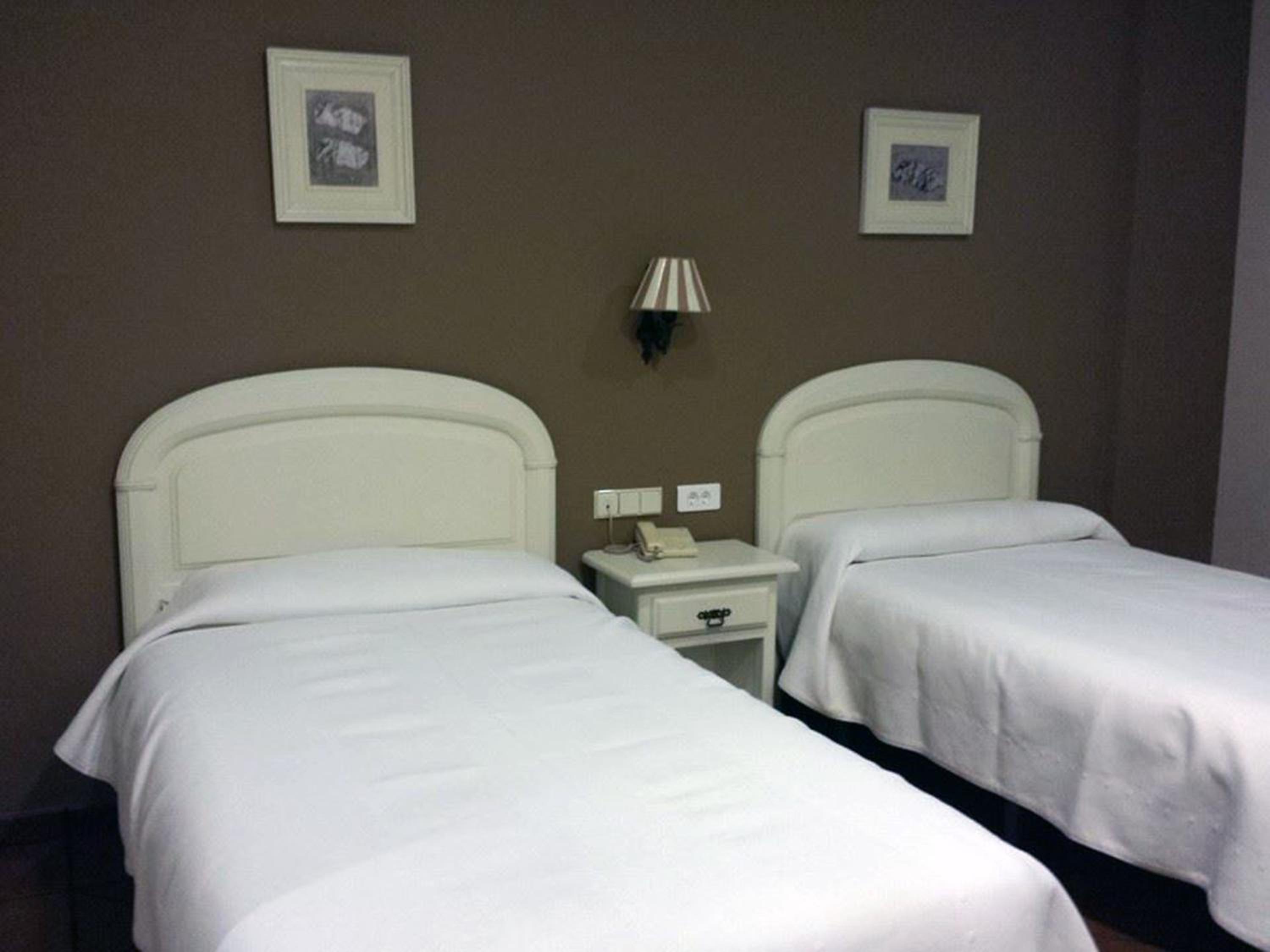 Single Room photo 2