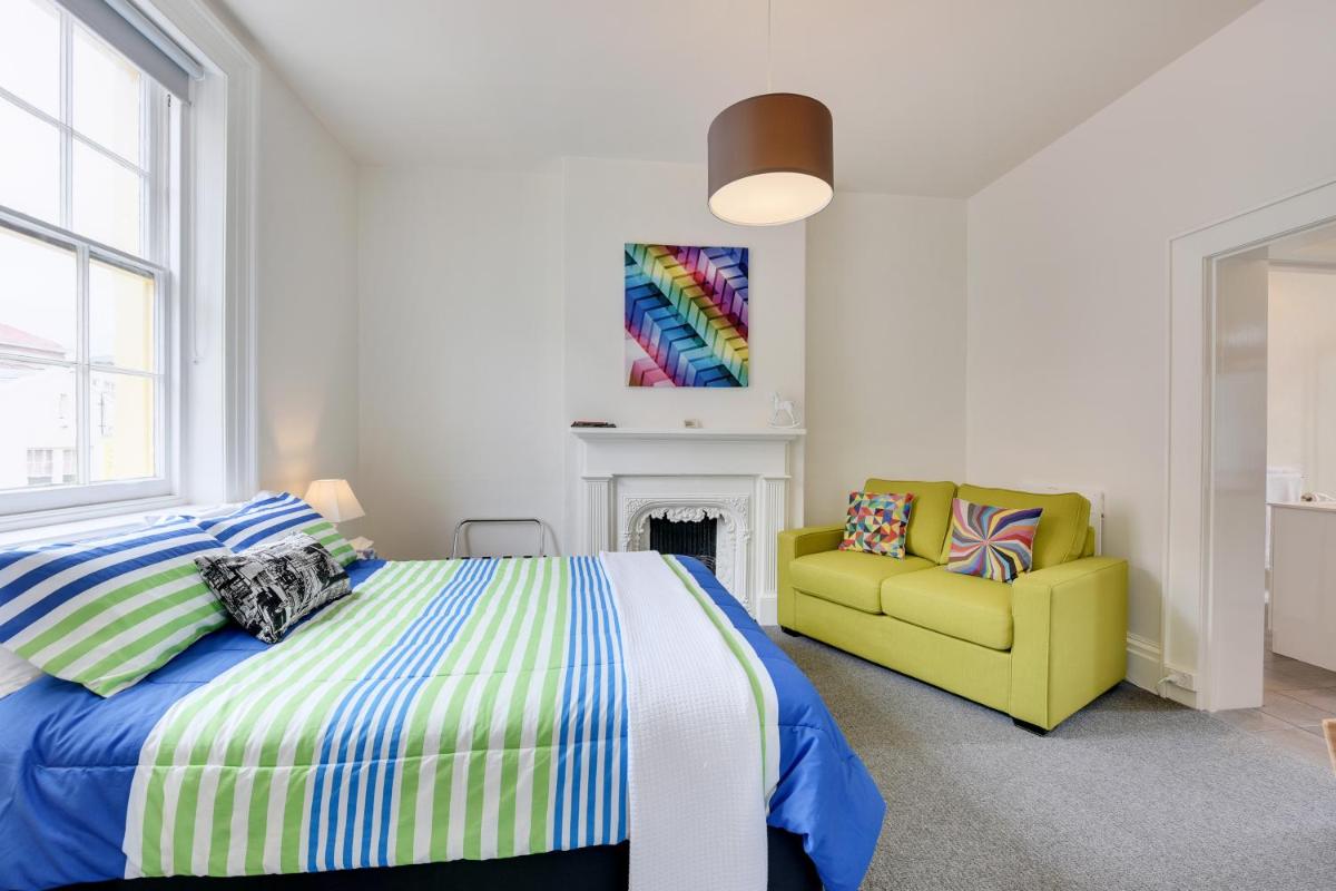 Executive Studio Apartment photo 3