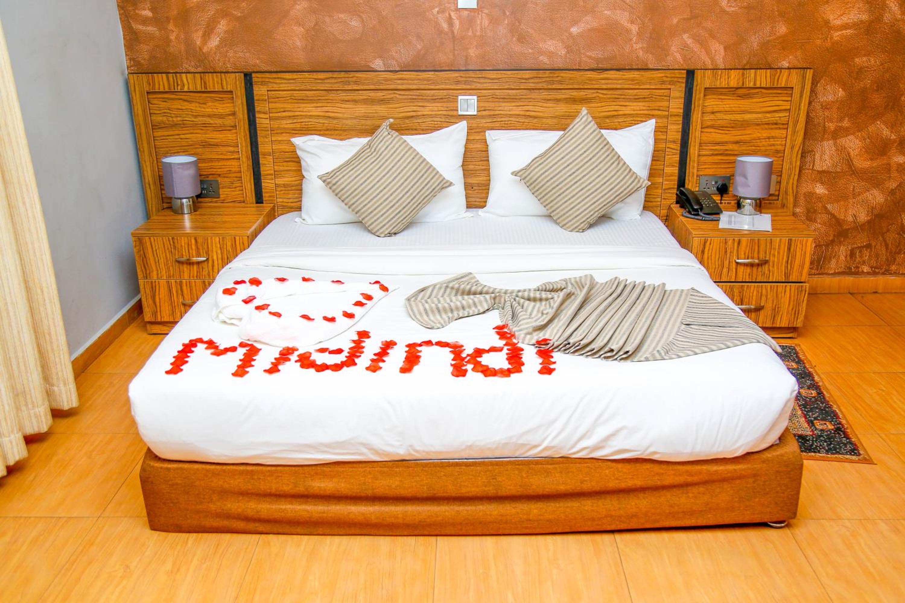 Bed & Sleeping Area