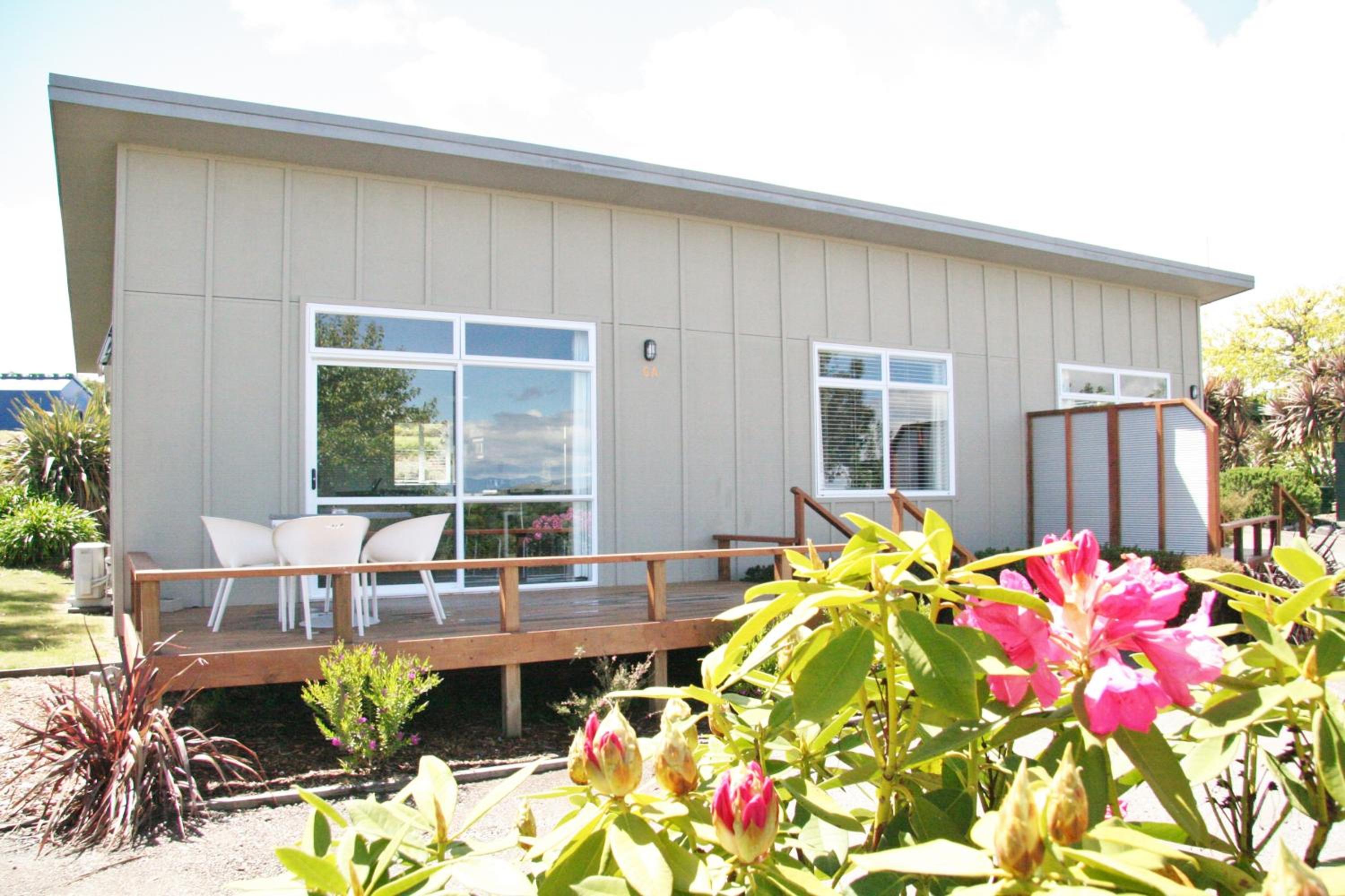 Deluxe Three-Bedroom Chalet - Photo 5
