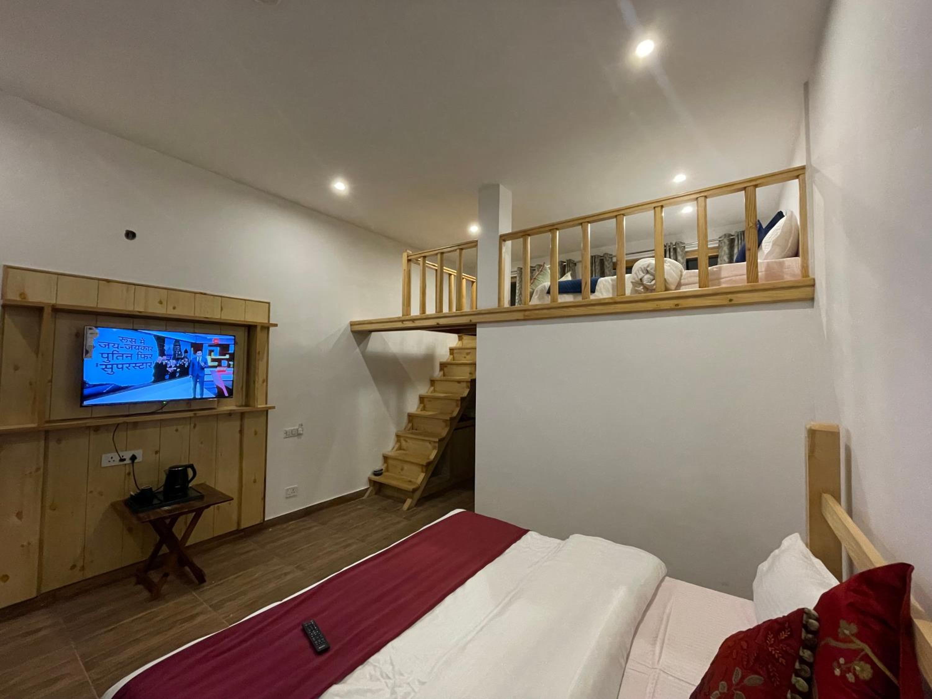 Deluxe Double Room - Photo 1