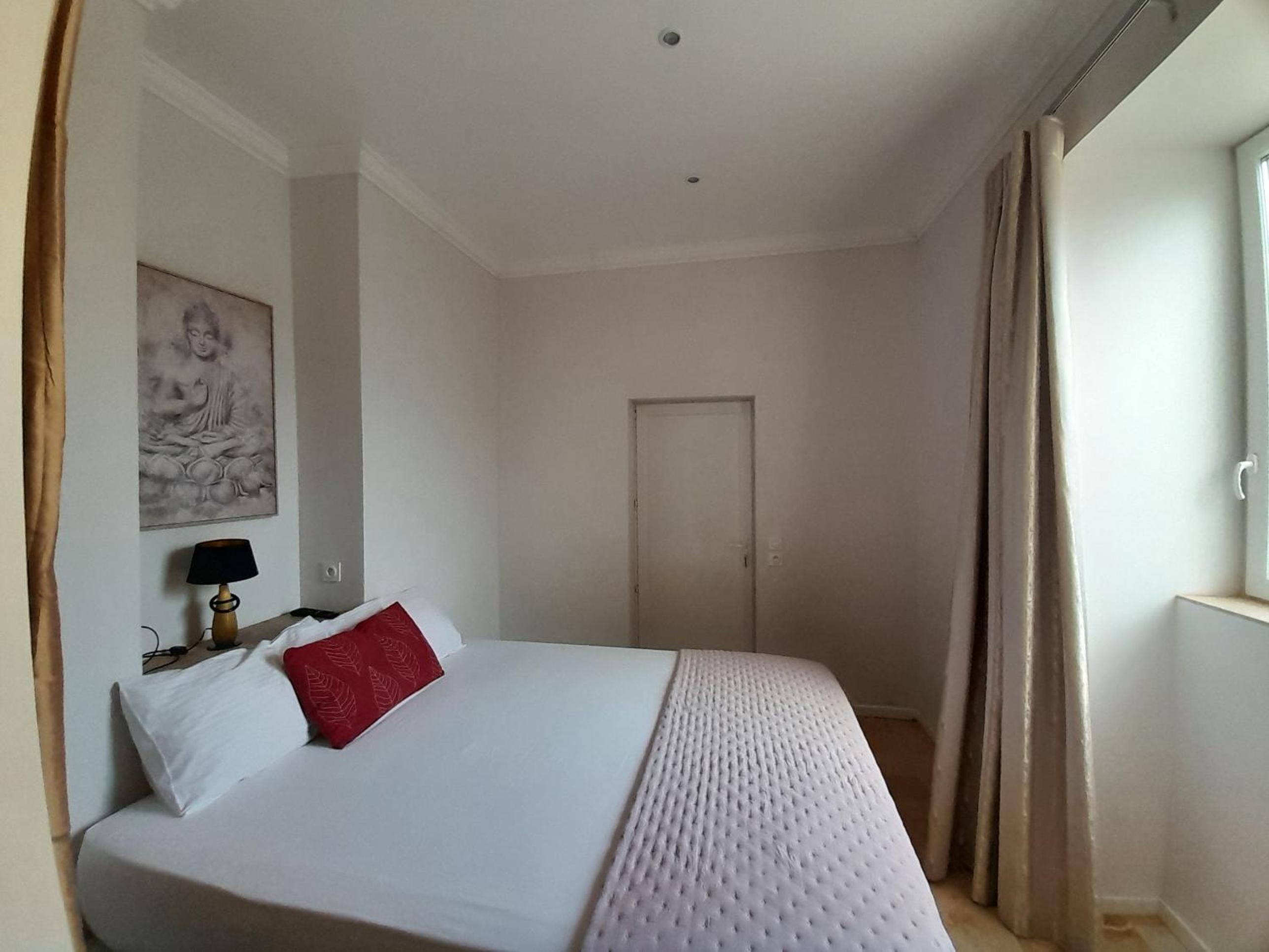 Standard Double Room - Photo 3