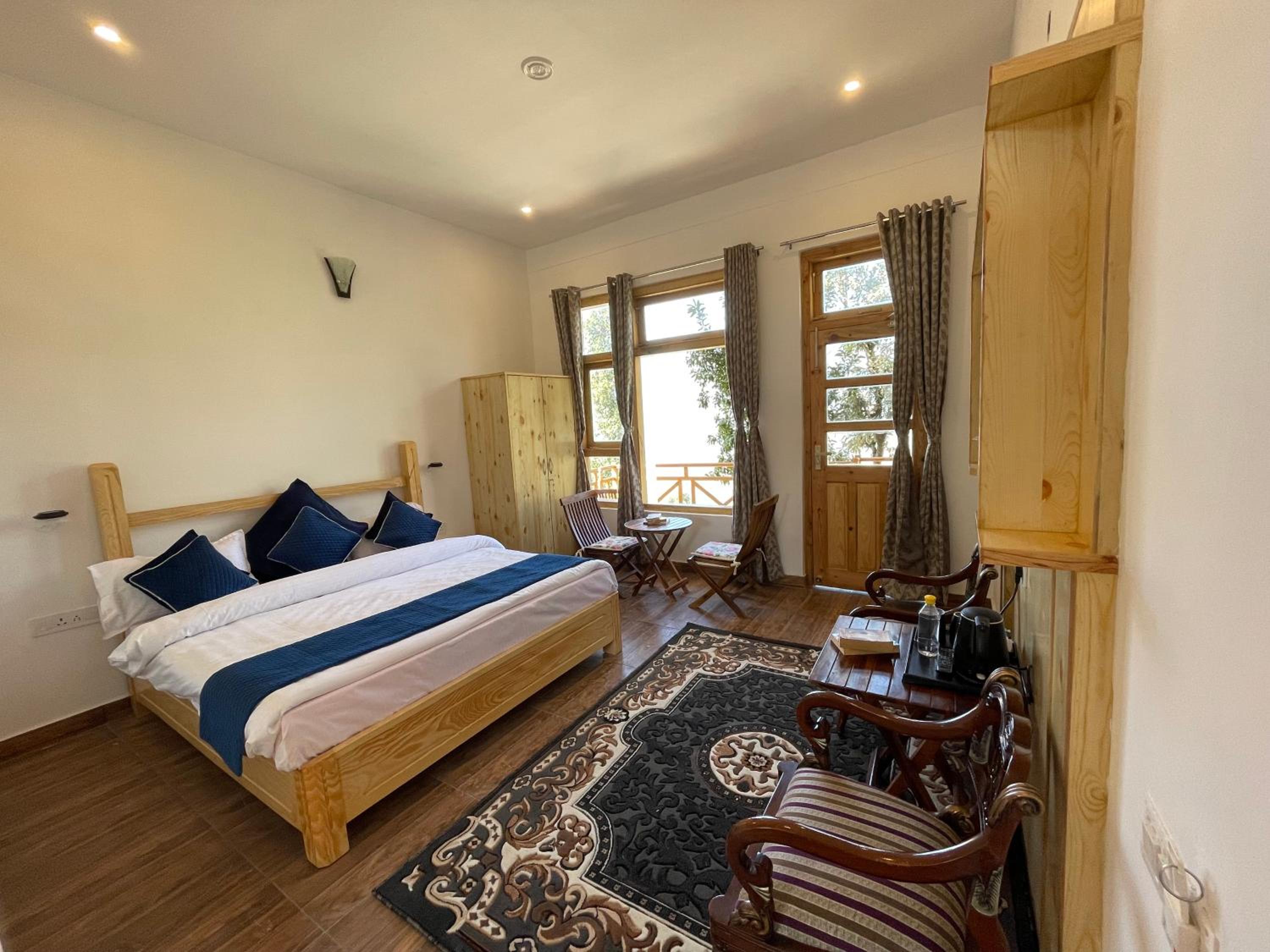 Deluxe Double Room - Photo 10