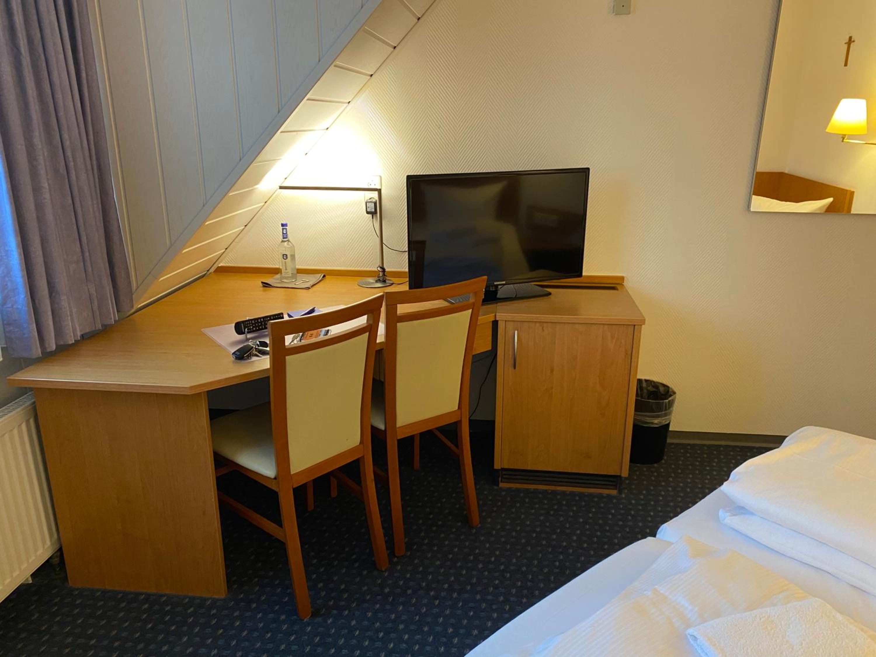 Standard Double Room - Photo 4