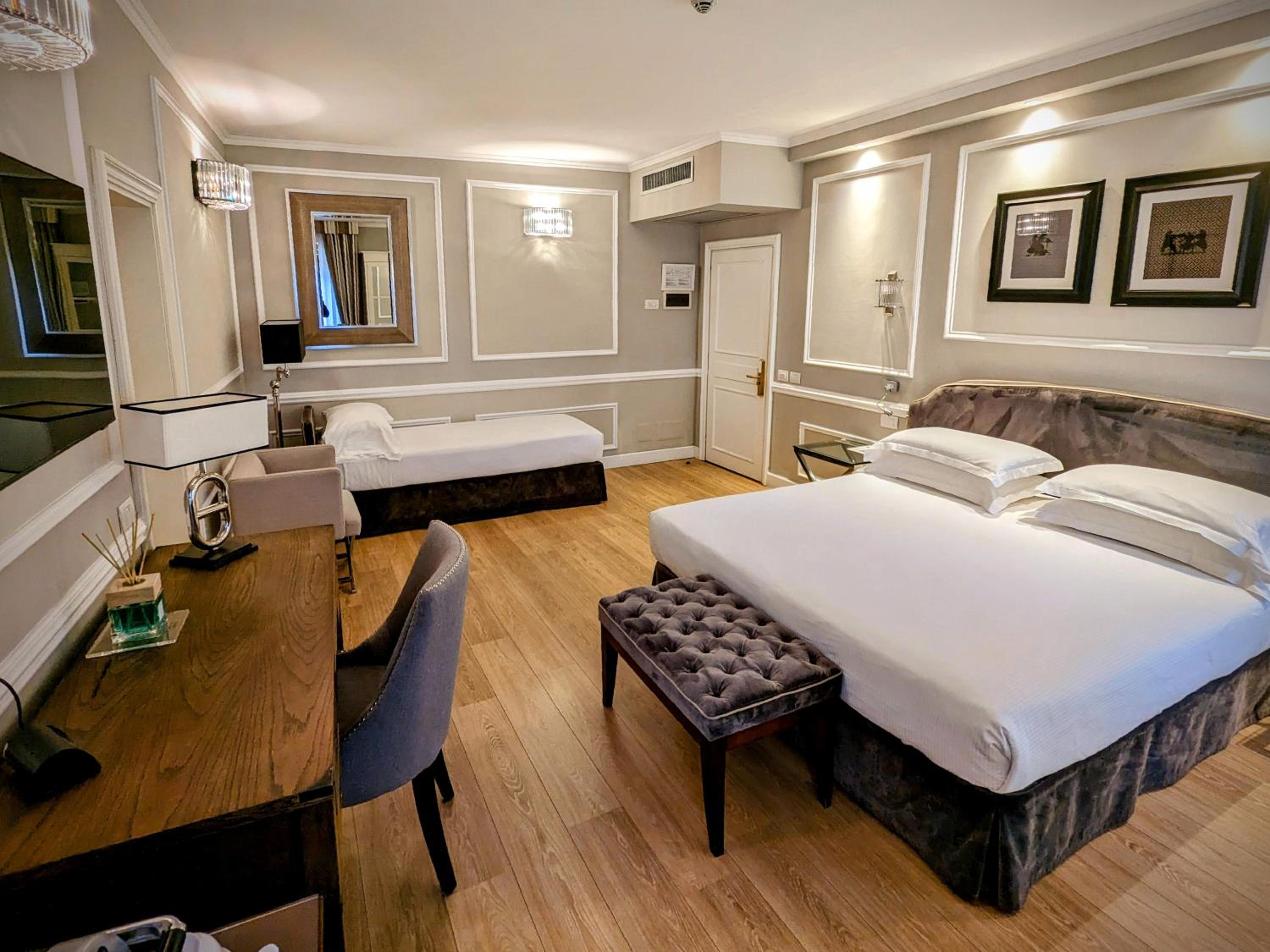 Triple Room