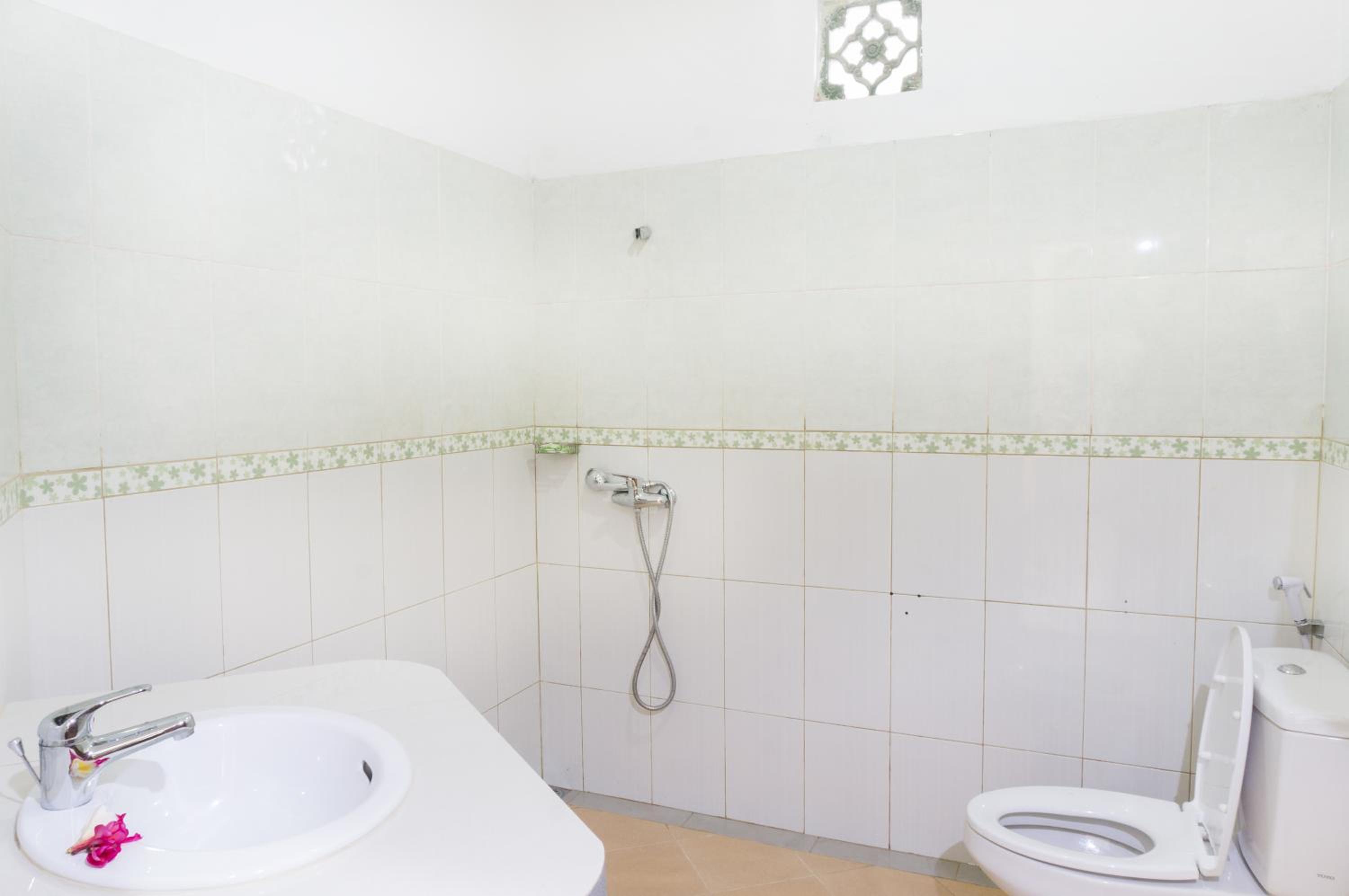 Standard Triple Room - Photo 3