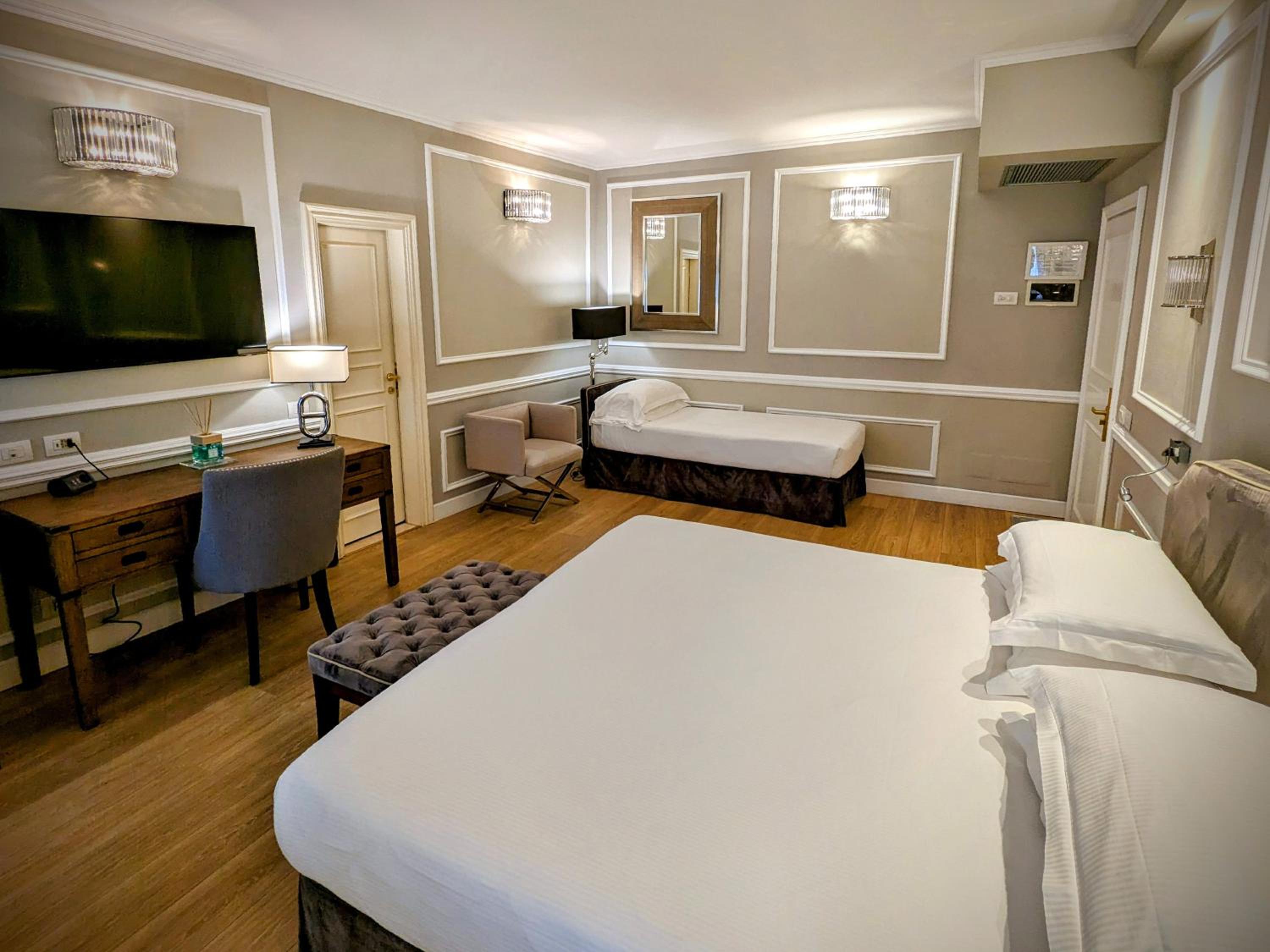Triple Room