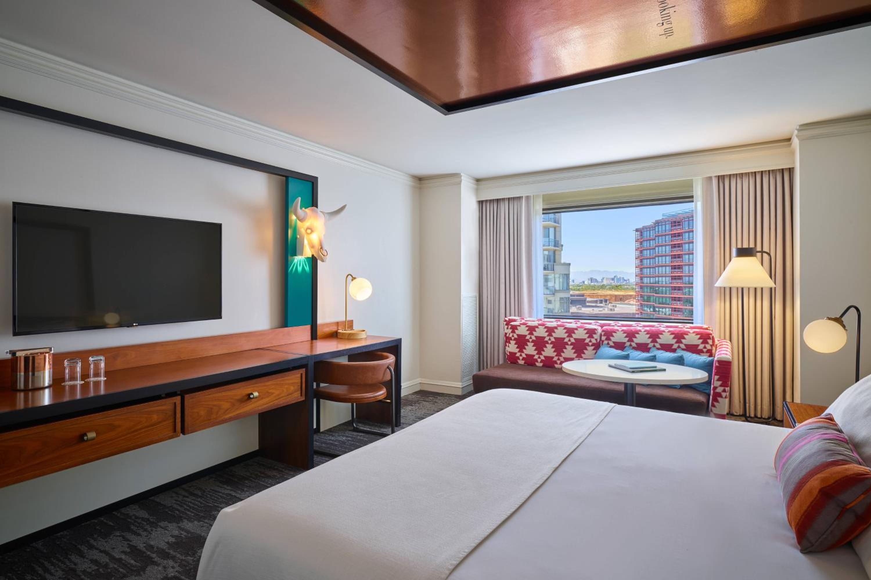 King Room with City View - High Floor - Photo 1