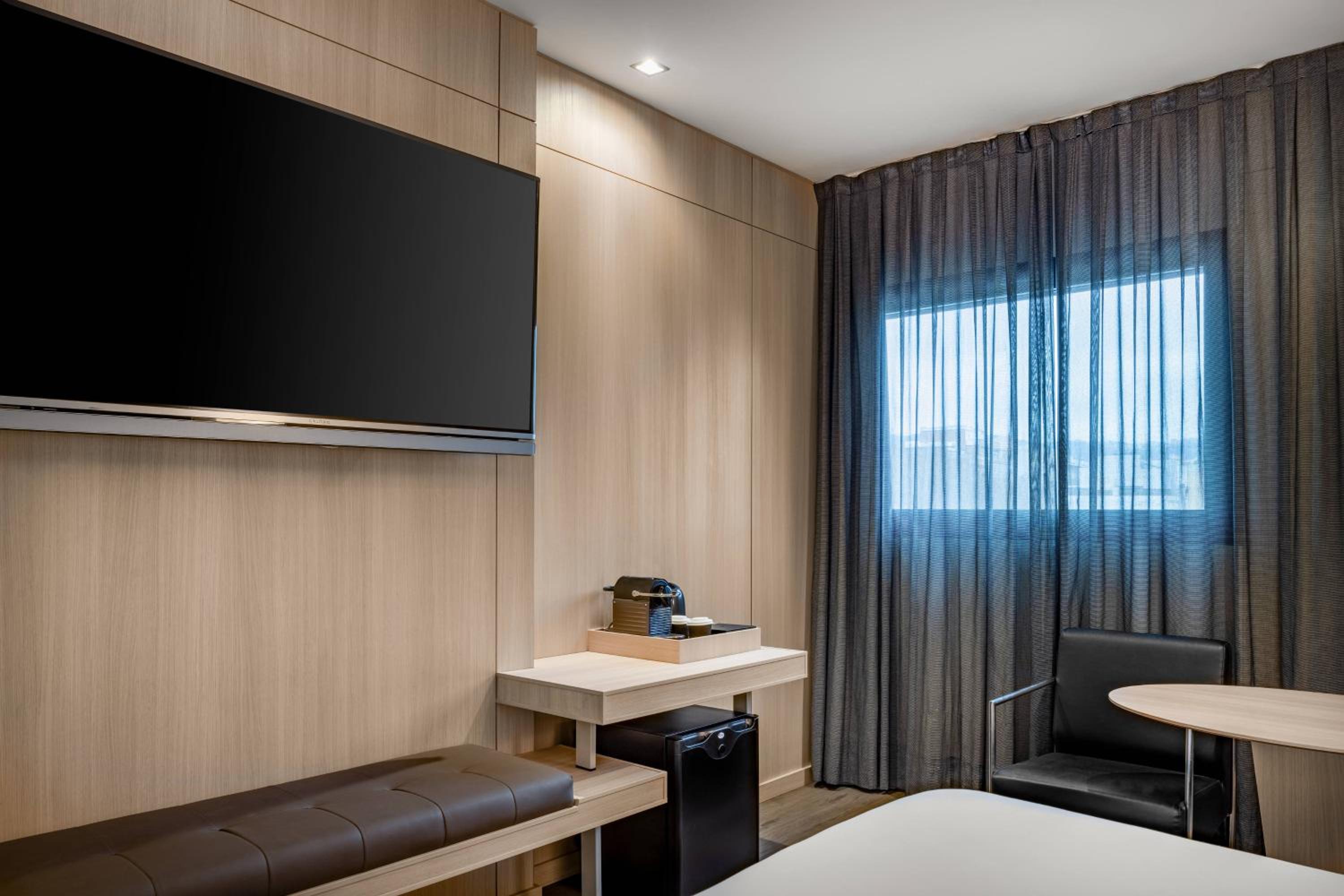 Deluxe King High Floor, Deluxe Guest room, 1 King